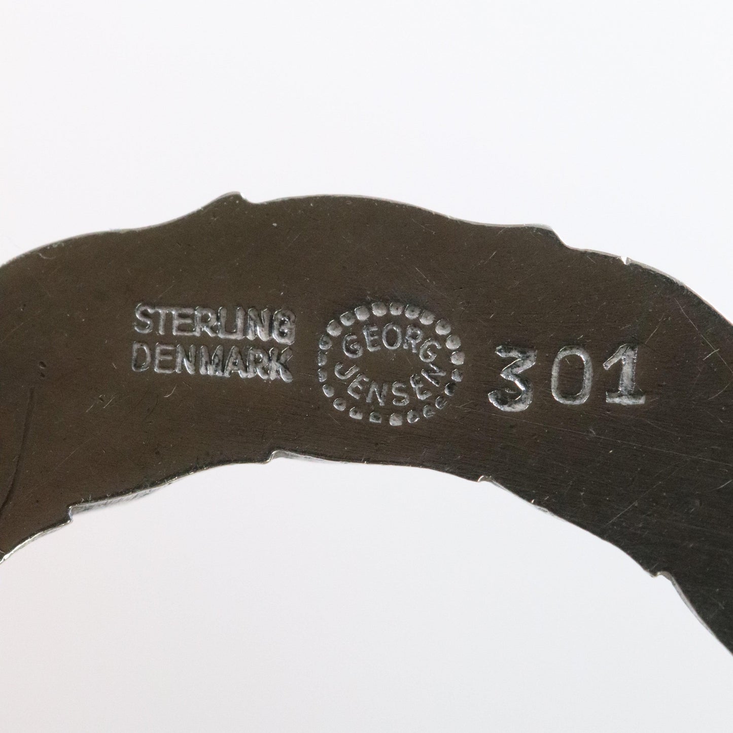 Vintage Georg Jensen Jewelry | Sigvard Bernadotte Laurel Wreath Brooch 301 - Carmel FSJ