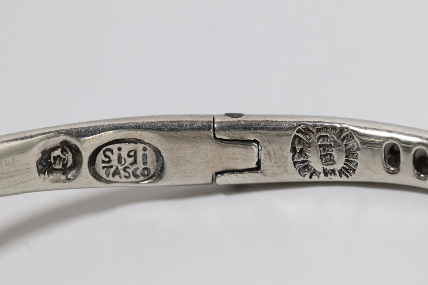 Vintage Sigi Pineda Jewelry | Obsidian Modernist Hinged Bracelet Mexico - Carmel FSJ