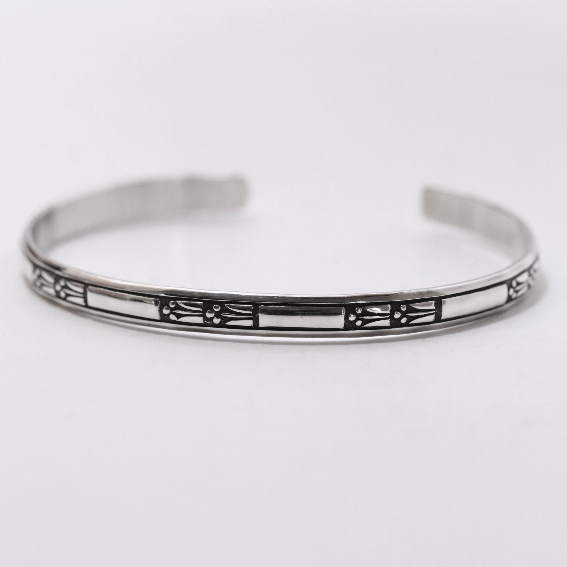 Vintage Ed Levin Silver Jewelry | Art Deco Patterned Cuff Bracelet