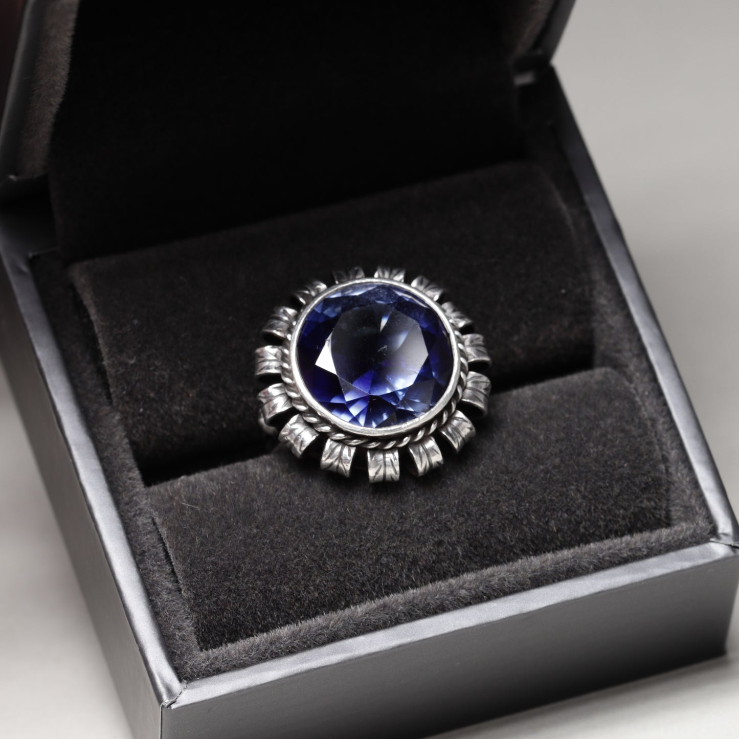 Vintage The Kalo Shop Jewelry | The Kalo Shop Round Synthetic Sapphire Ring