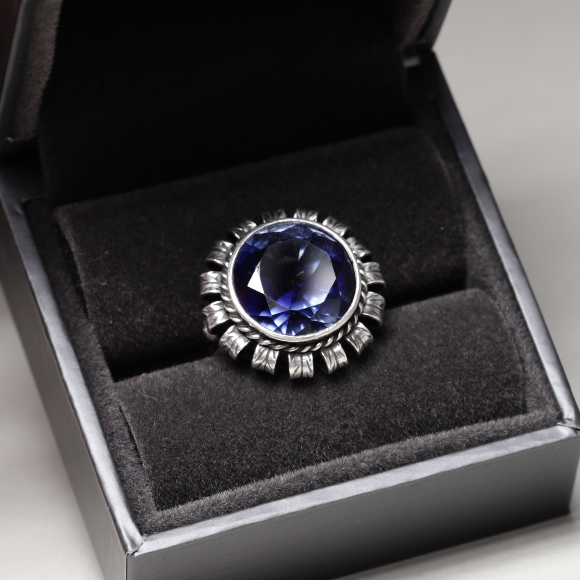 Vintage The Kalo Shop Jewelry | The Kalo Shop Round Synthetic Sapphire Ring