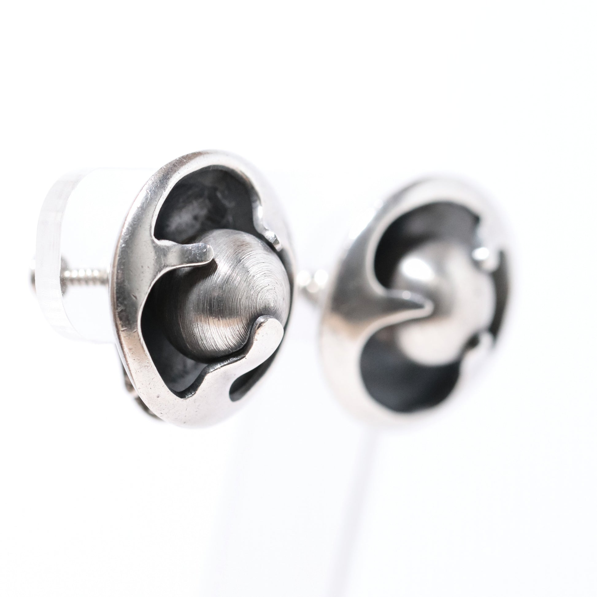 Sigi Pineda vintage Taxco silver large encased ball earrings with sculptural design