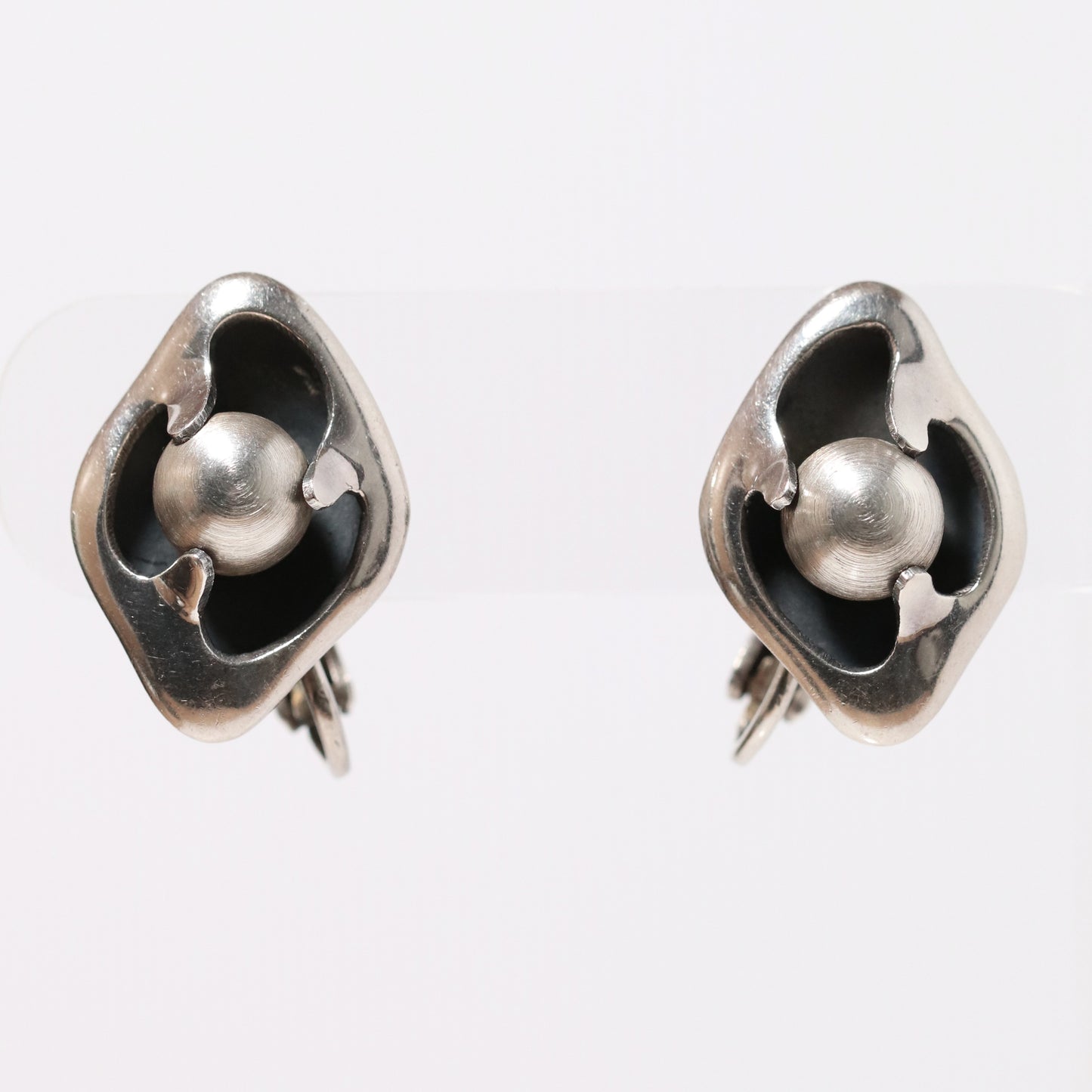 Vintage Sigi Pineda Taxco Jewelry | Oval Modernist Suspended Sphere Earrings