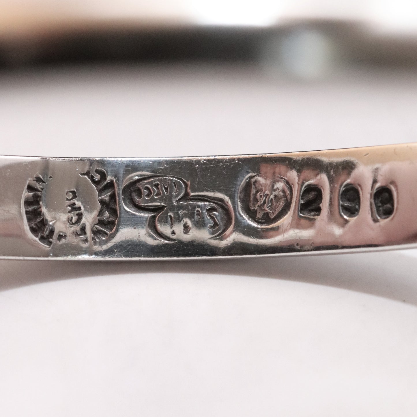 Vintage Sigi Pineda Taxco Jewelry | Solid Sterling Silver Modernist Hinged Bangle Bracelet