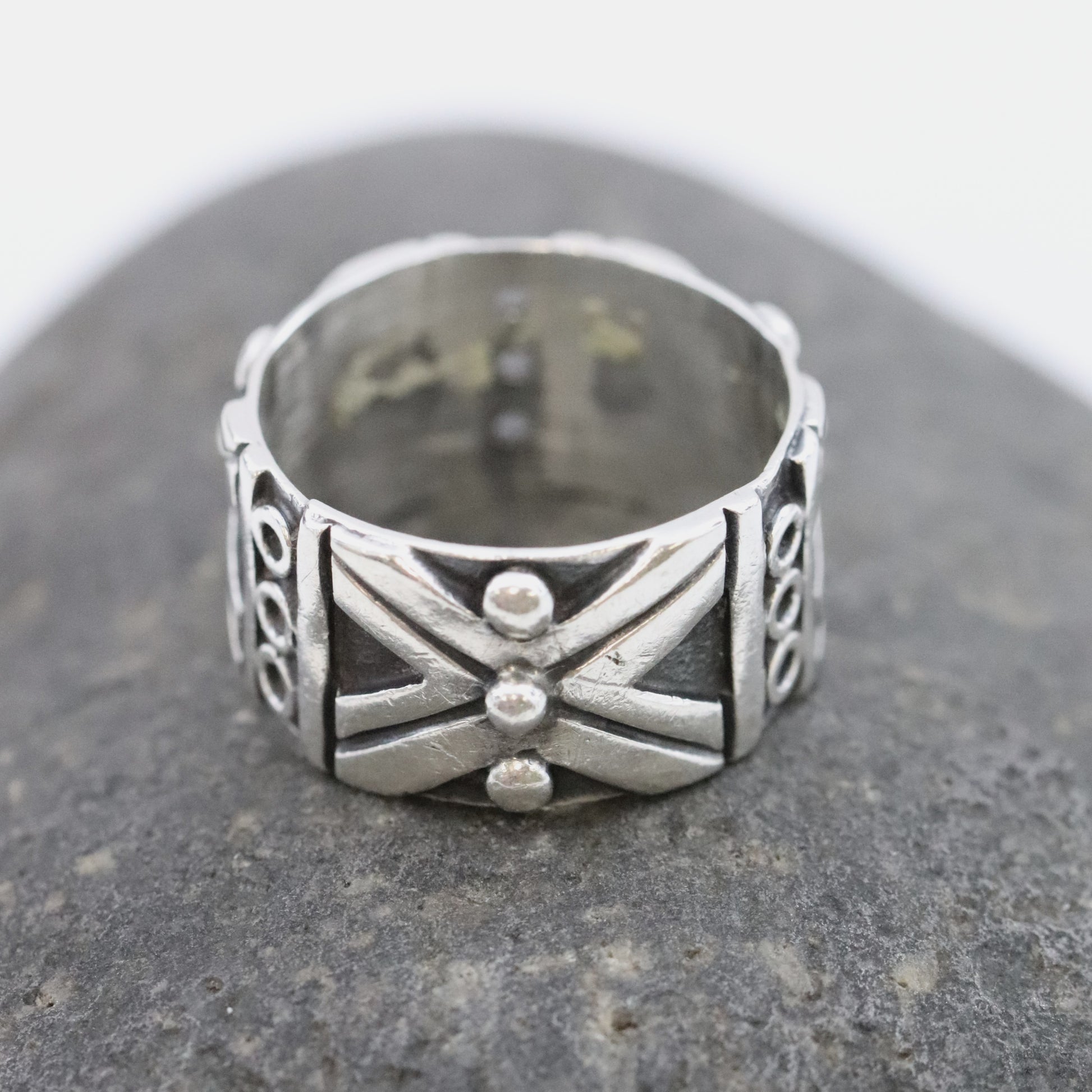 Vintage Taxco Silver Mexican Jewelry | Patterned Handcrafted Band Ring