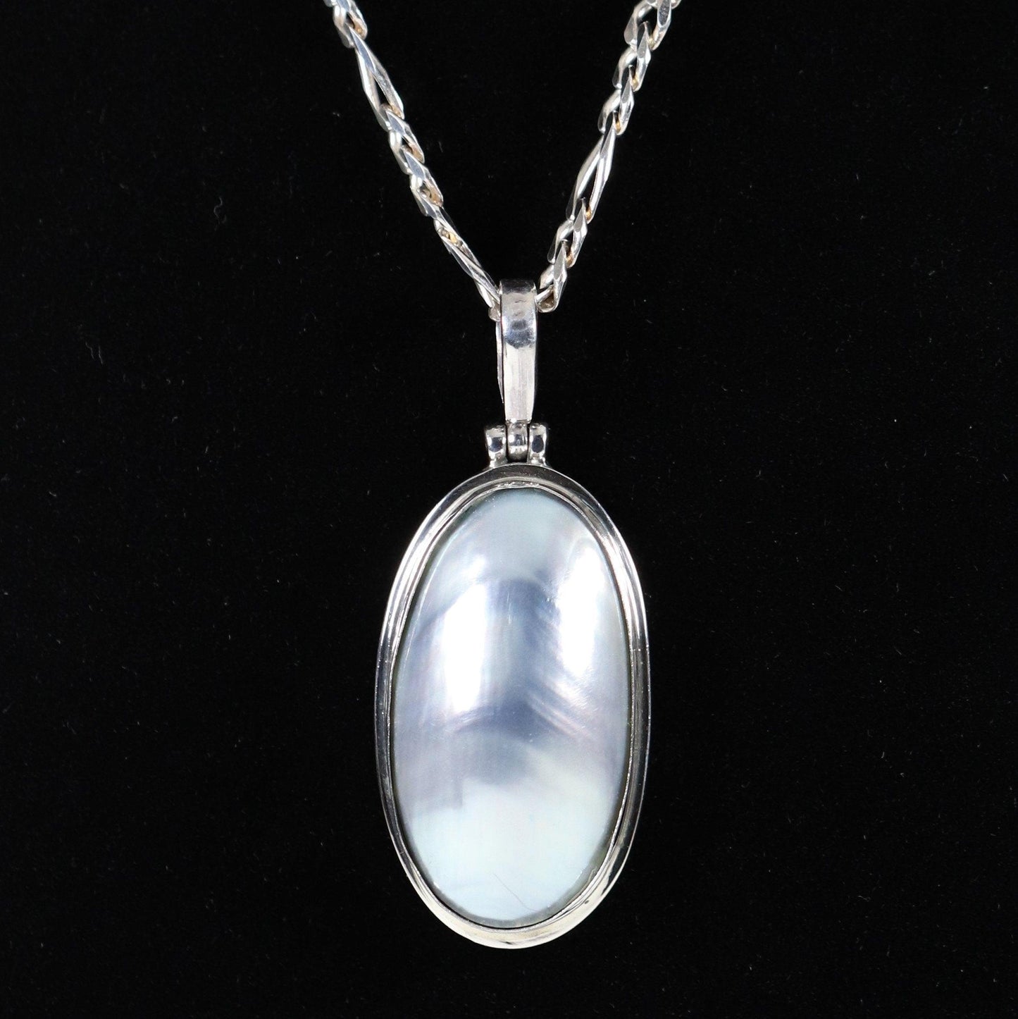 Mother of Pearl Necklace Pendant | Vintage Sterling Silver | 18" Heavy Figaro Chain - Carmel FSJ