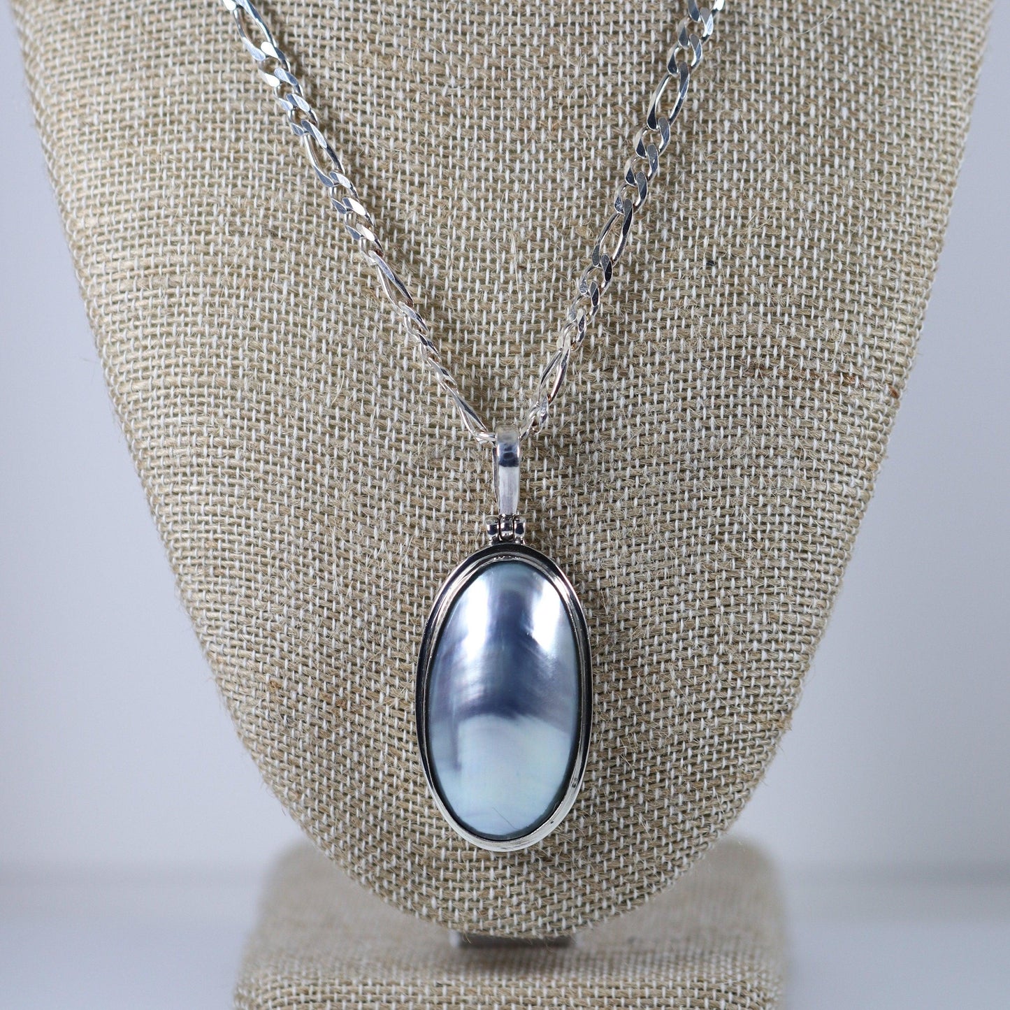 Mother of Pearl Necklace Pendant | Vintage Sterling Silver | 18" Heavy Figaro Chain - Carmel FSJ