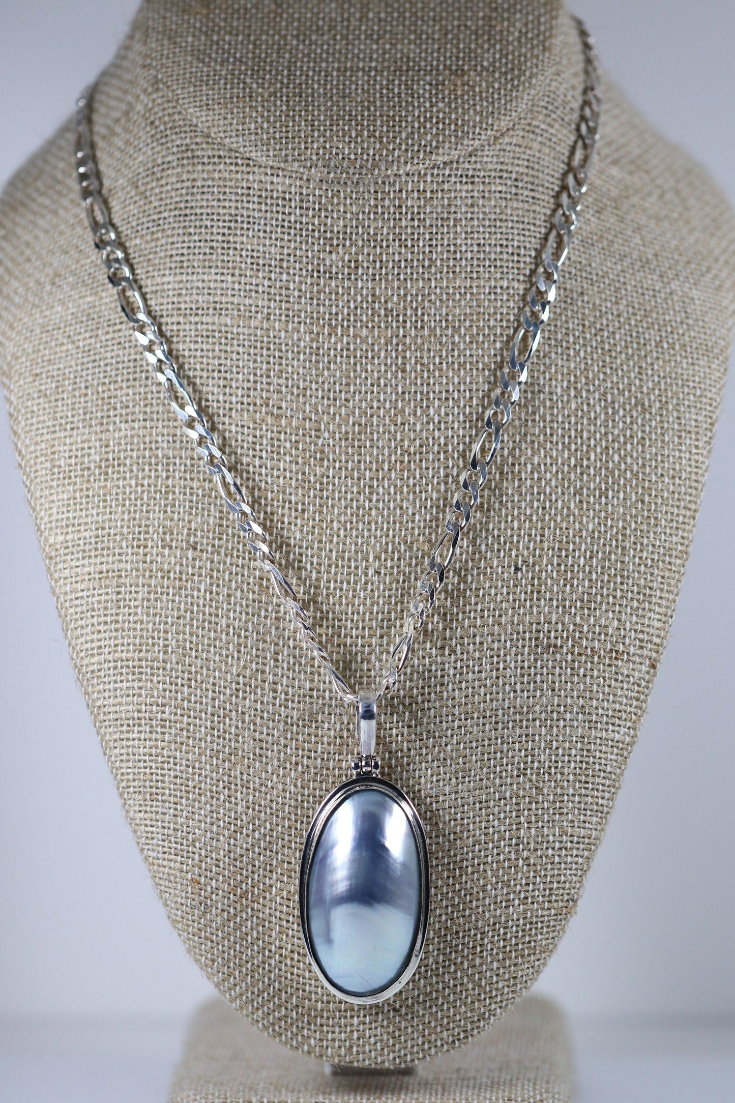 Mother of Pearl Necklace Pendant | Vintage Sterling Silver | 18" Heavy Figaro Chain - Carmel FSJ