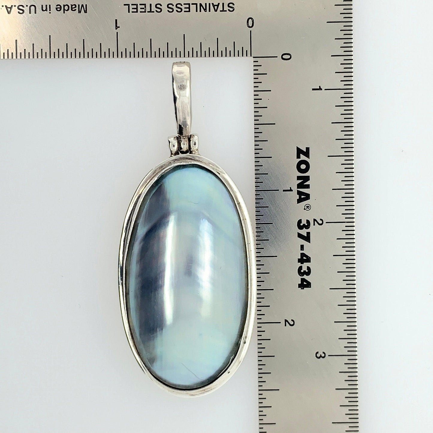 Mother of Pearl Necklace Pendant | Vintage Sterling Silver | 18" Heavy Figaro Chain - Carmel FSJ