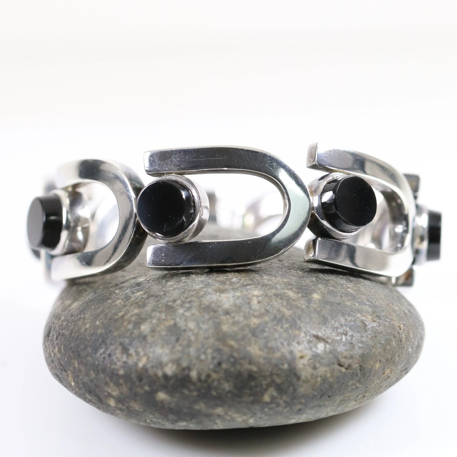 SOLD OUT: Antonio Pineda Bracelet | Taxco Mid-Century Modernist Horseshoe-Link Onyx | Vintage 970 Sterling Silver Mexico - Carmel Fine Silver Jewelry
