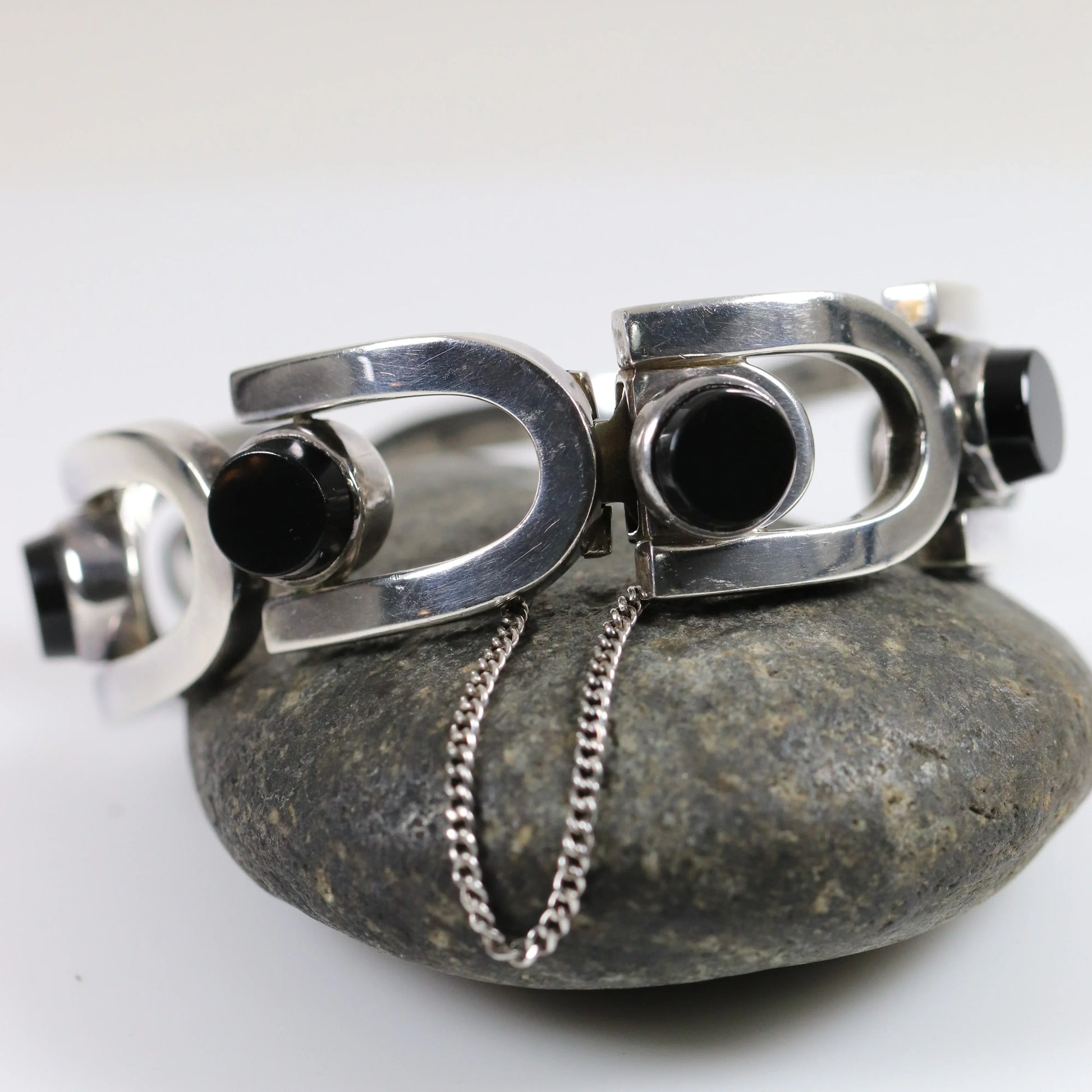 SOLD OUT: Antonio Pineda Bracelet | Taxco Mid-Century Modernist Horseshoe-Link Onyx | Vintage 970 Sterling Silver Mexico - Carmel Fine Silver Jewelry