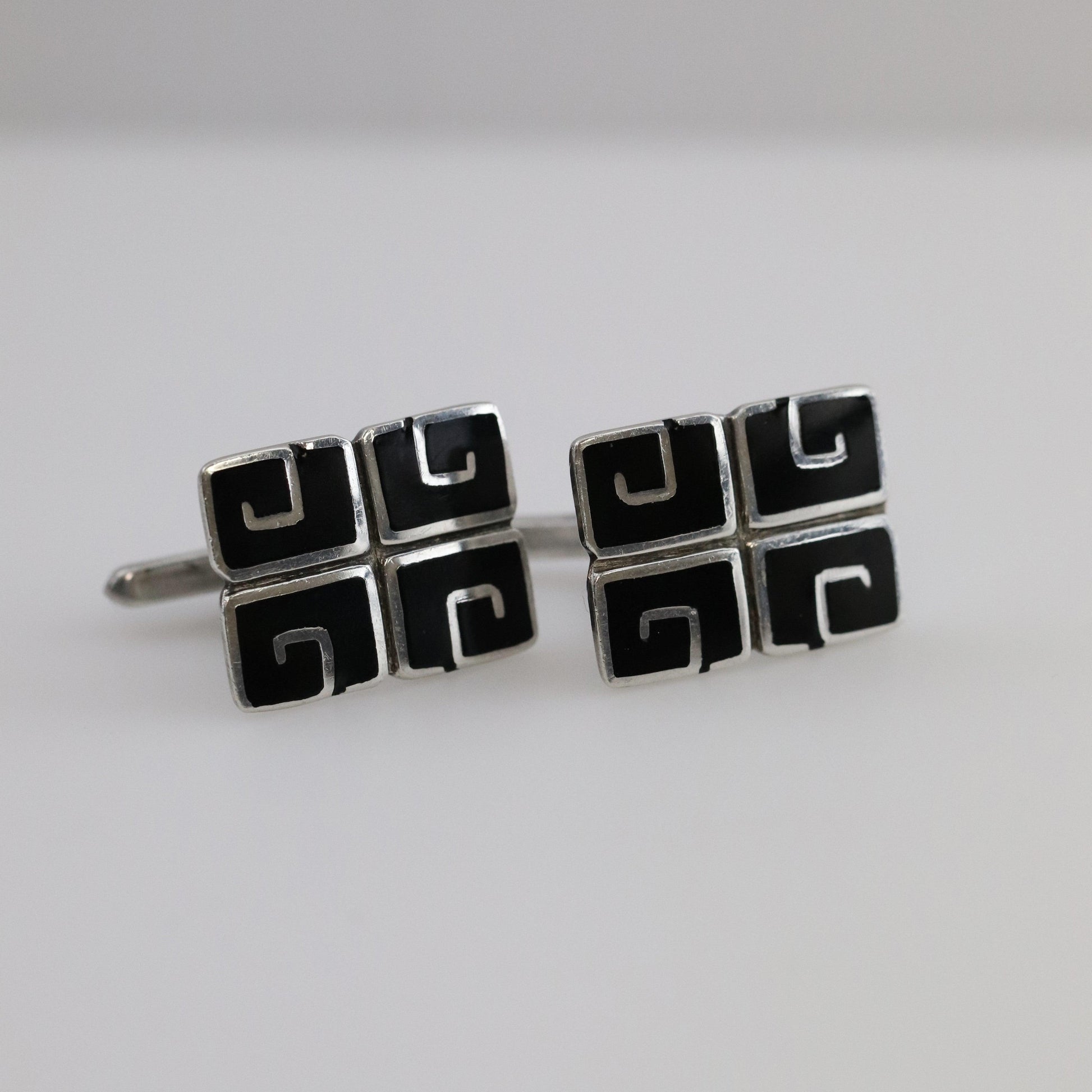 SOLD OUT: BLACK ENAMEL MARGOT DE TAXCO CUFFLINKS - Carmel FSJ