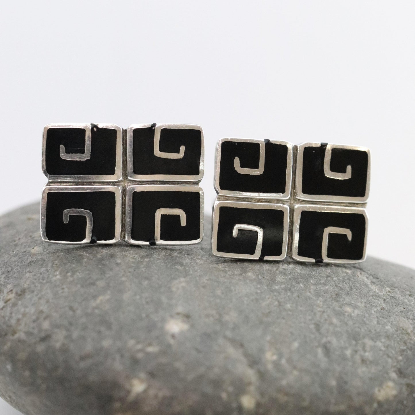 SOLD OUT: BLACK ENAMEL MARGOT DE TAXCO CUFFLINKS - Carmel FSJ