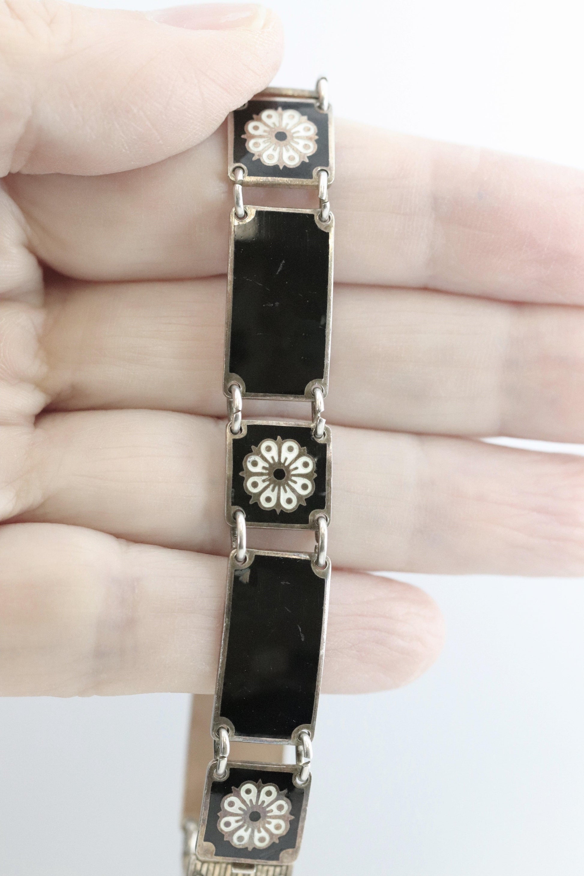 SOLD OUT: DAVID ANDERSEN BLACK AND WHITE ENAMEL BRACELET - Carmel FSJ