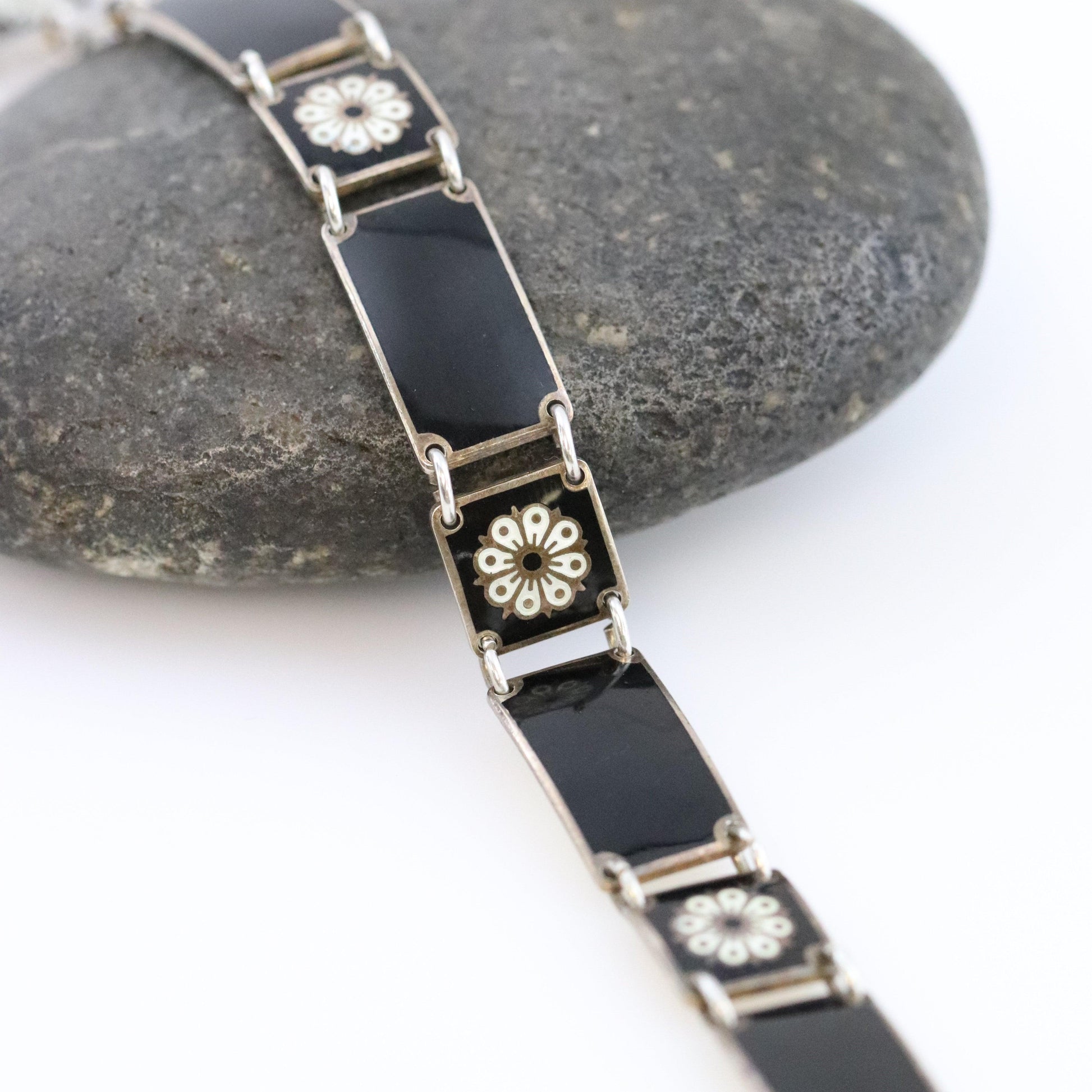 SOLD OUT: DAVID ANDERSEN BLACK AND WHITE ENAMEL BRACELET - Carmel FSJ