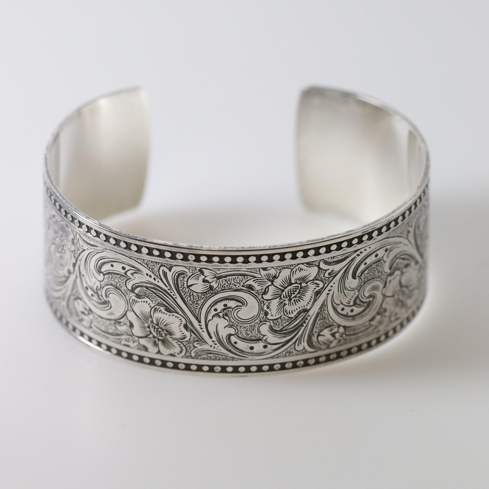 SOLD OUT: ESTATE ED LEVIN ETCHED WIDE CUFF BRACELET - Carmel FSJ