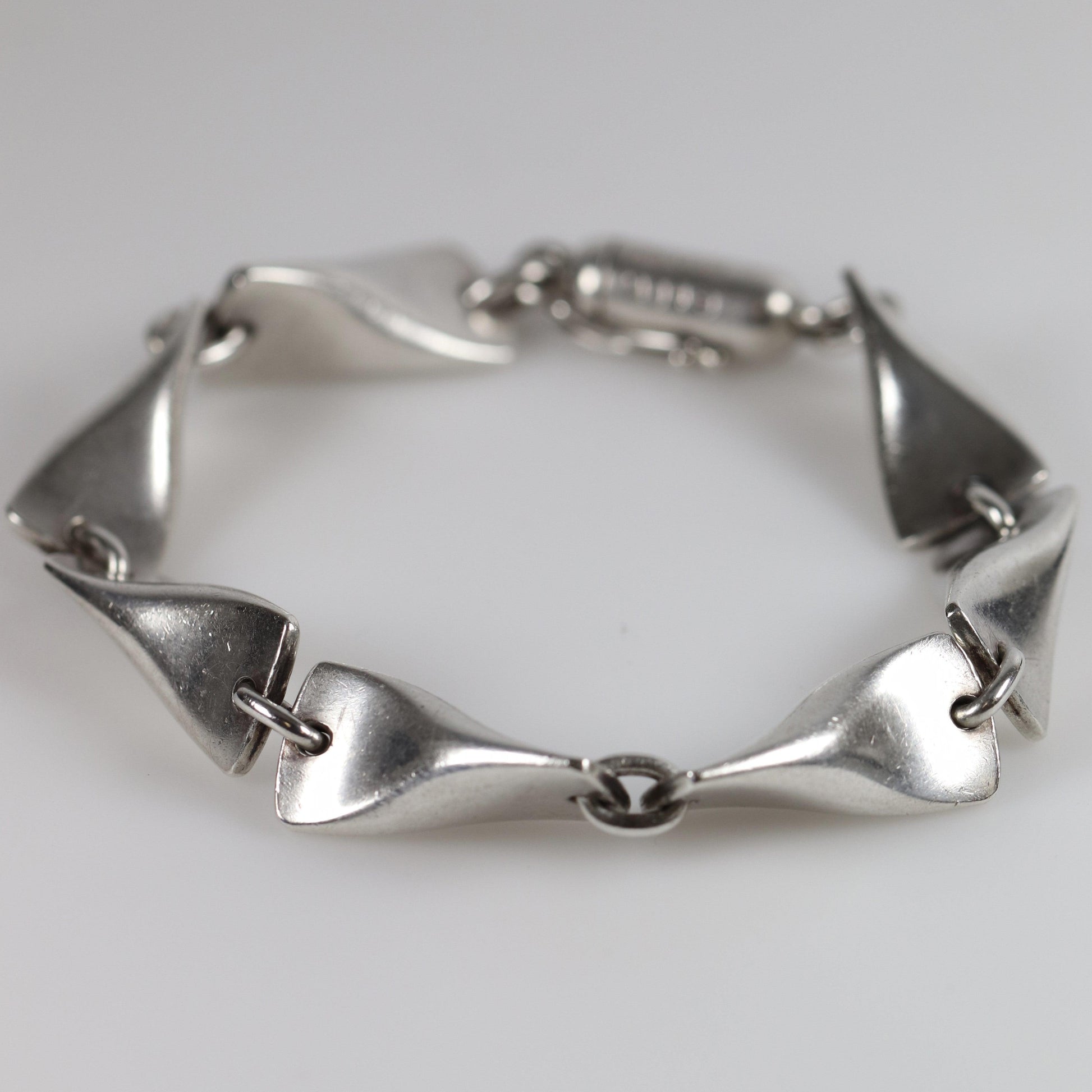 SOLD OUT: GEORG JENSEN MODERNIST BUTTERFLY BRACELET - Carmel FSJ