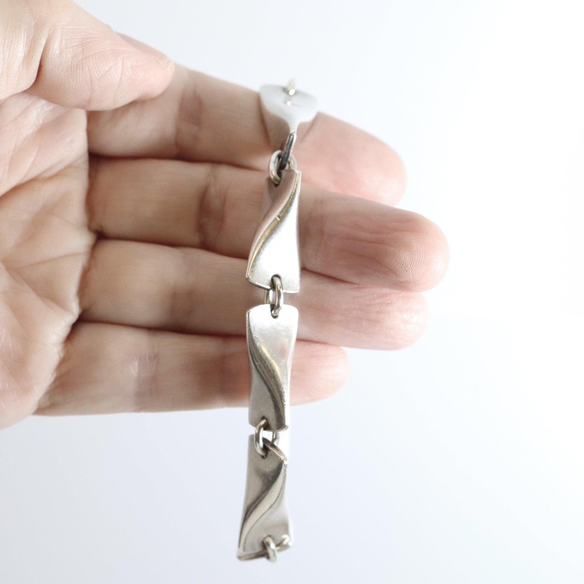 SOLD OUT: GEORG JENSEN MODERNIST BUTTERFLY BRACELET - Carmel FSJ