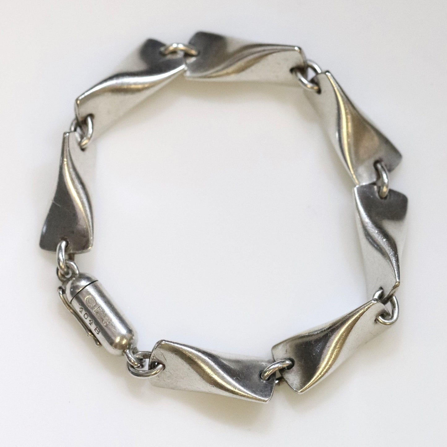 SOLD OUT: GEORG JENSEN MODERNIST BUTTERFLY BRACELET - Carmel FSJ