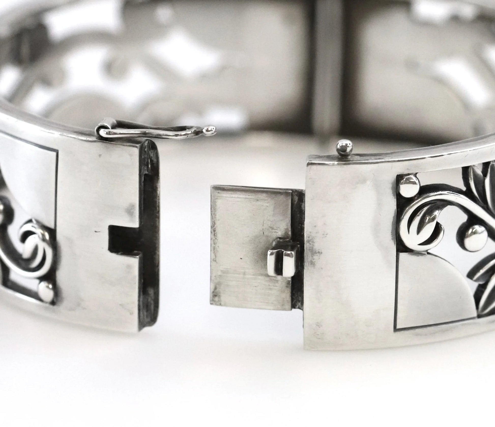 SOLD OUT: Vintage Georg Jensen Jewelry | Harald Nielsen Vine and Berry Hinged Bangle 66 - Carmel Fine Silver Jewelry
