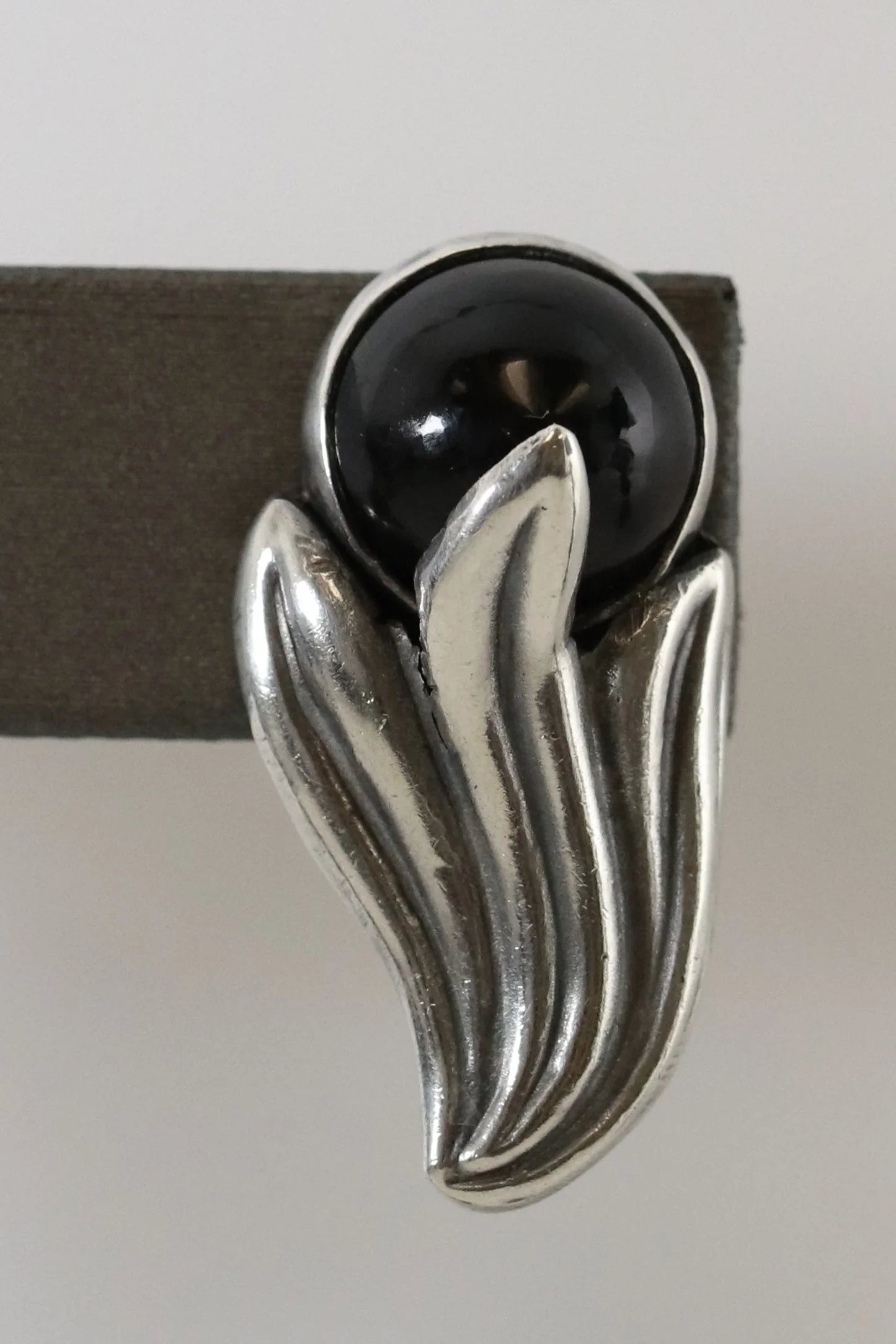 SOLD OUT: Vintage Los Castillo Taxco Silver Mexican Jewelry | Onyx Bell Flower Screwback Earrings - Carmel Fine Silver Jewelry