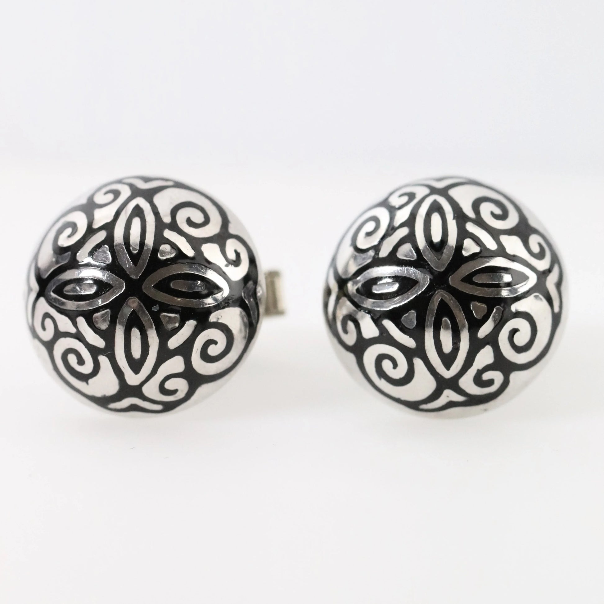 SOLD OUT: Vintage Margot de Taxco Jewelry | Round Floral Enamel Cufflinks - Carmel Fine Silver Jewelry