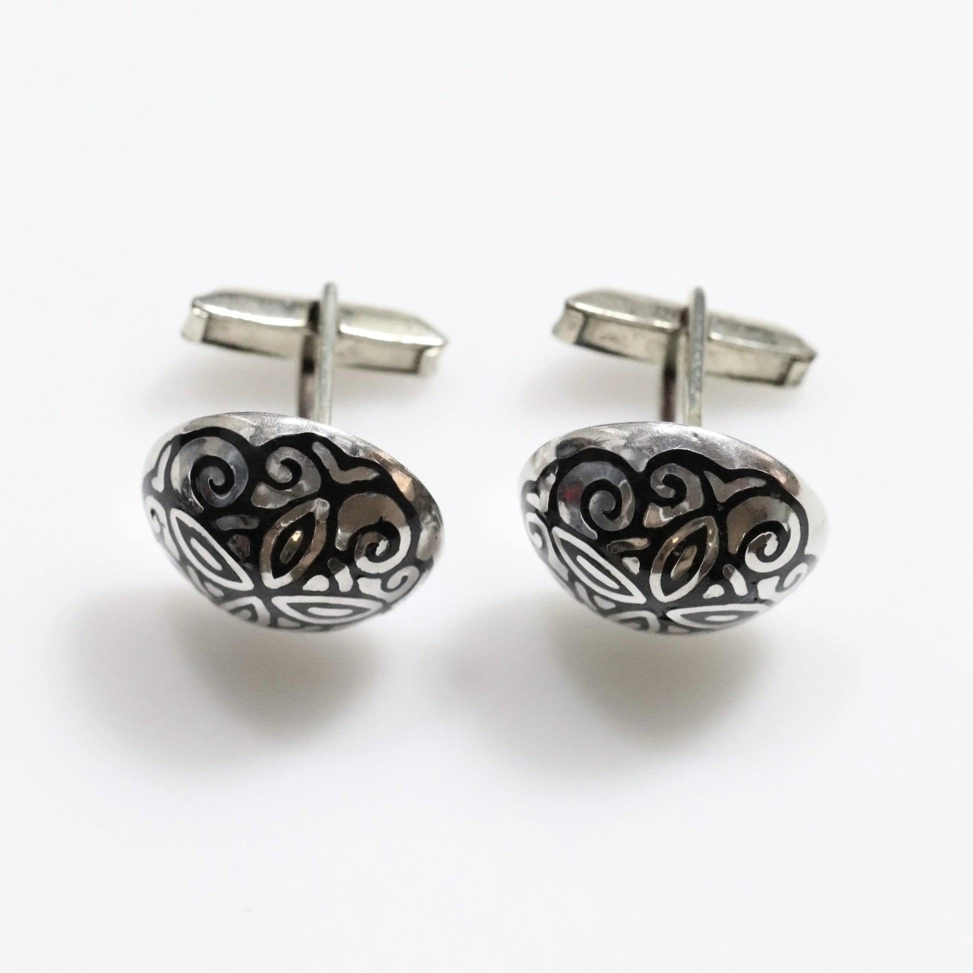 SOLD OUT: Vintage Margot de Taxco Jewelry | Round Floral Enamel Cufflinks - Carmel Fine Silver Jewelry