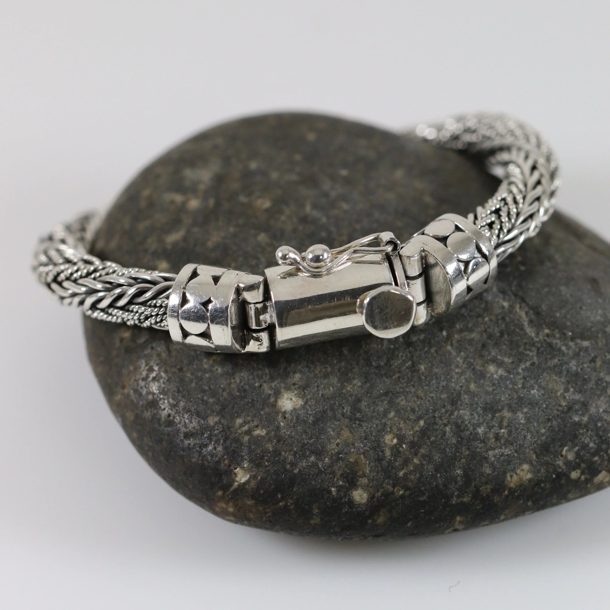 SOLD OUT: Vintage Modernist Silver Jewelry | Twisted Wheat Link Bracelet - Carmel Fine Silver Jewelry