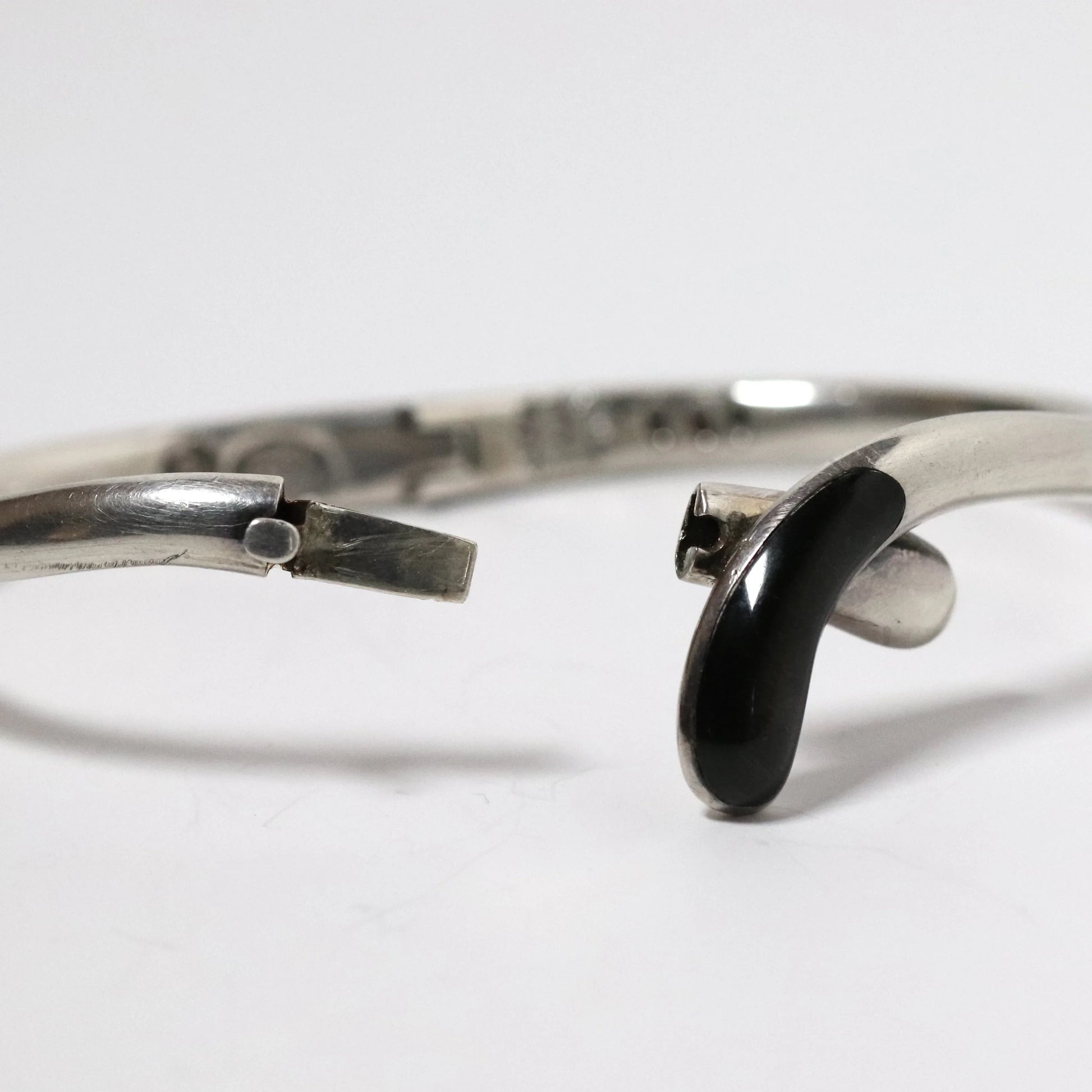 SOLD OUT: Vintage Sigi Pineda Jewelry | Obsidian Modernist Hinged Bracelet Mexico - Carmel Fine Silver Jewelry