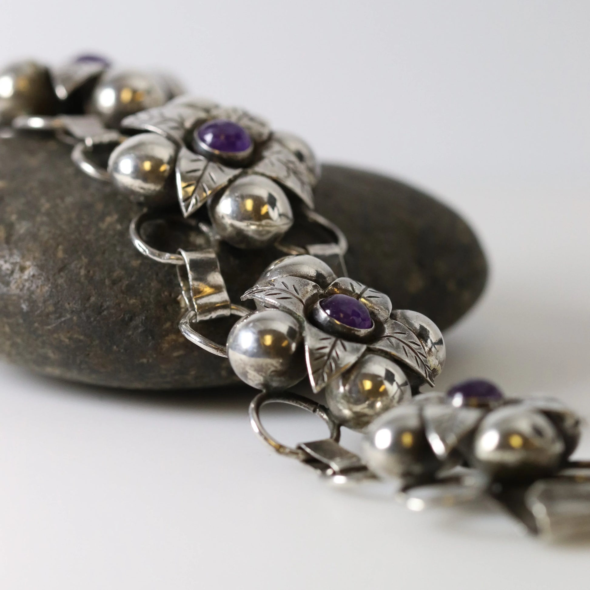 SOLD OUT: Vintage Silver Mexican Jewelry | Old Floral Amethyst Linked Bracelet - Carmel Fine Silver Jewelry