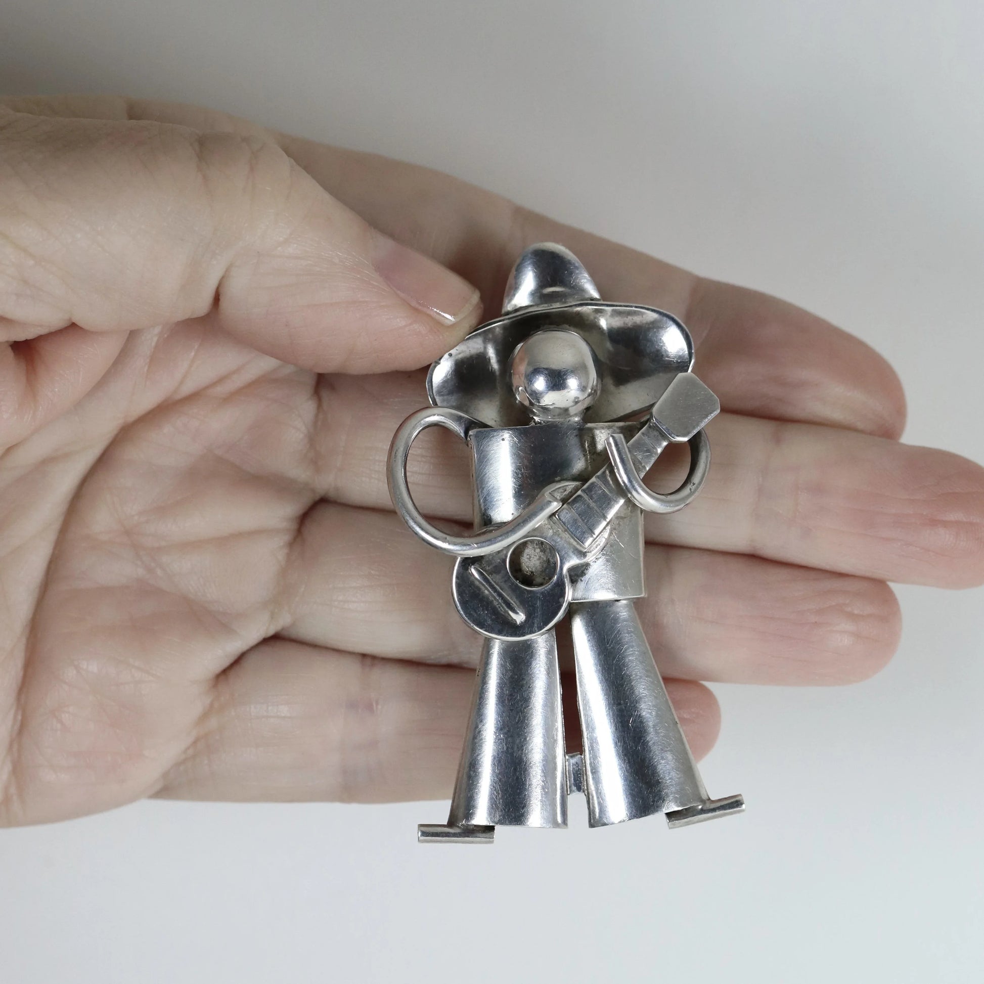 Vintage Fred Davis Jewelry | Guitar Player Brooch in Sterling Silver c.1930 Mexico - Carmel Fine Silver Jewelry