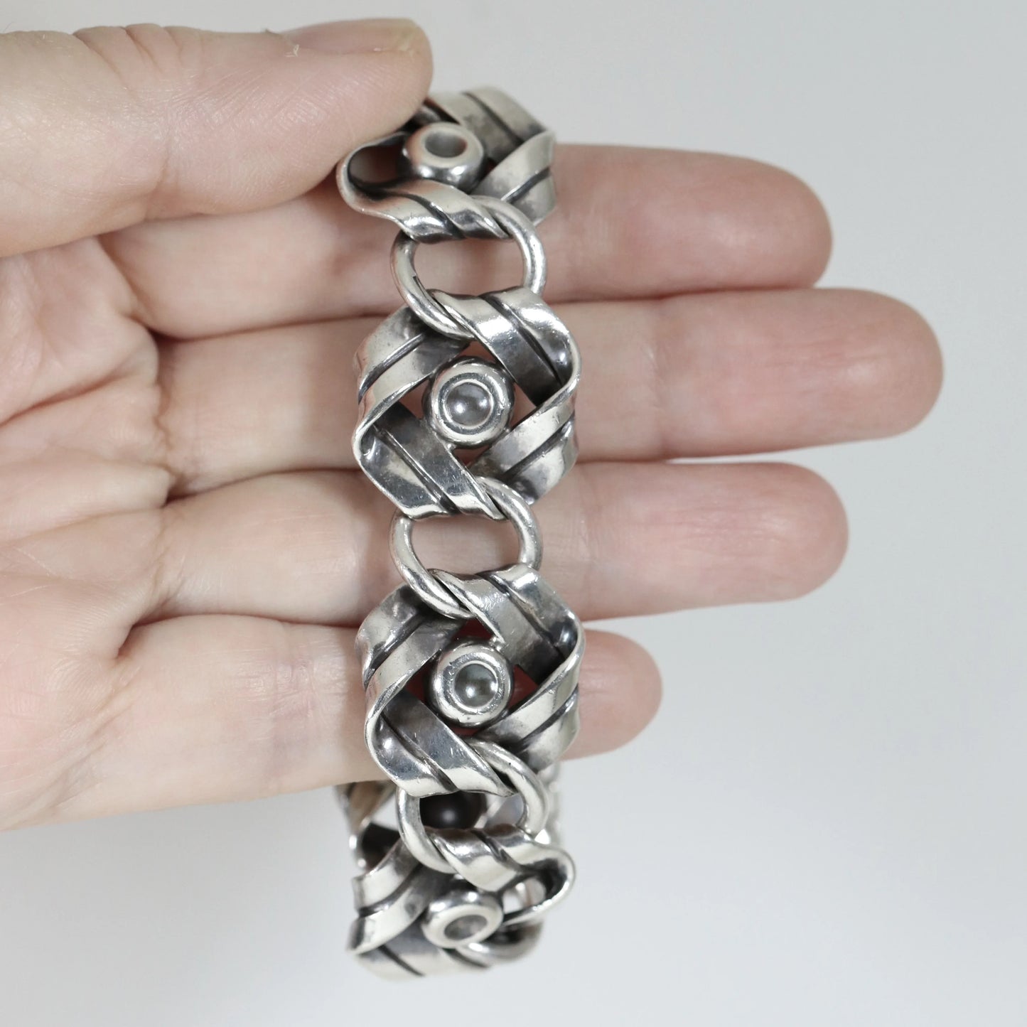 Vintage Hector Aguilar Jewelry | Ribbon Panel 940 Sterling Silver Link Bracelet Mexico - Carmel Fine Silver Jewelry