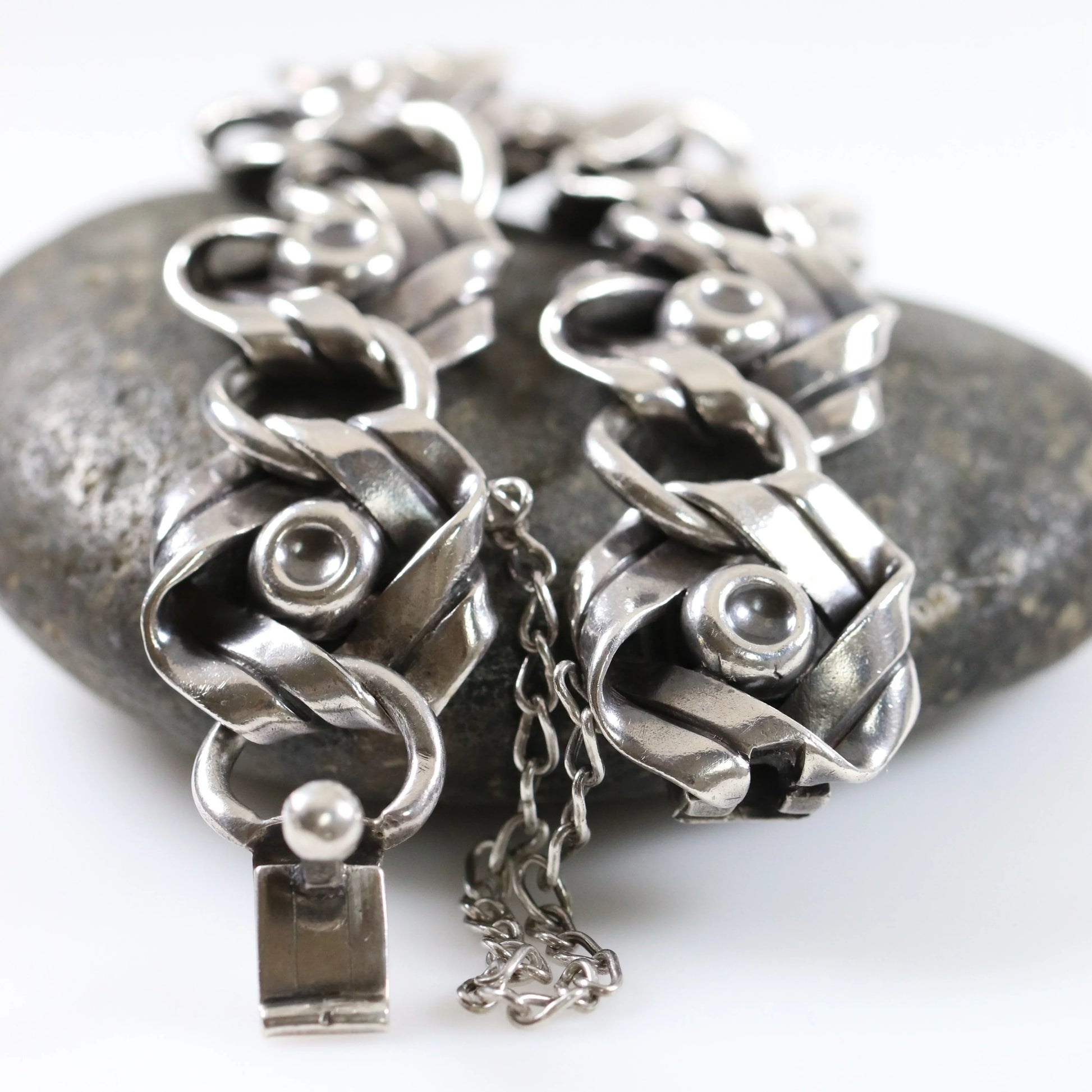 Vintage Hector Aguilar Jewelry | Ribbon Panel 940 Sterling Silver Link Bracelet Mexico - Carmel Fine Silver Jewelry