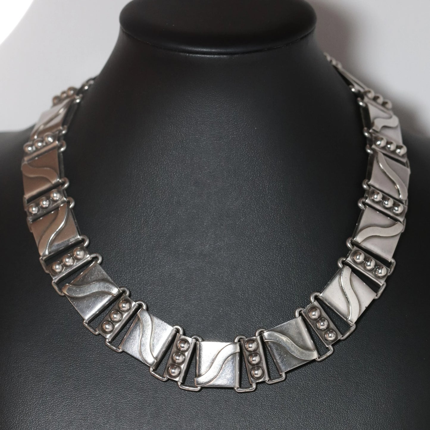 Vintage Hector Aguilar Taxco Jewelry | Bead and Swoosh Panel Link Necklace - Carmel Fine Silver Jewelry