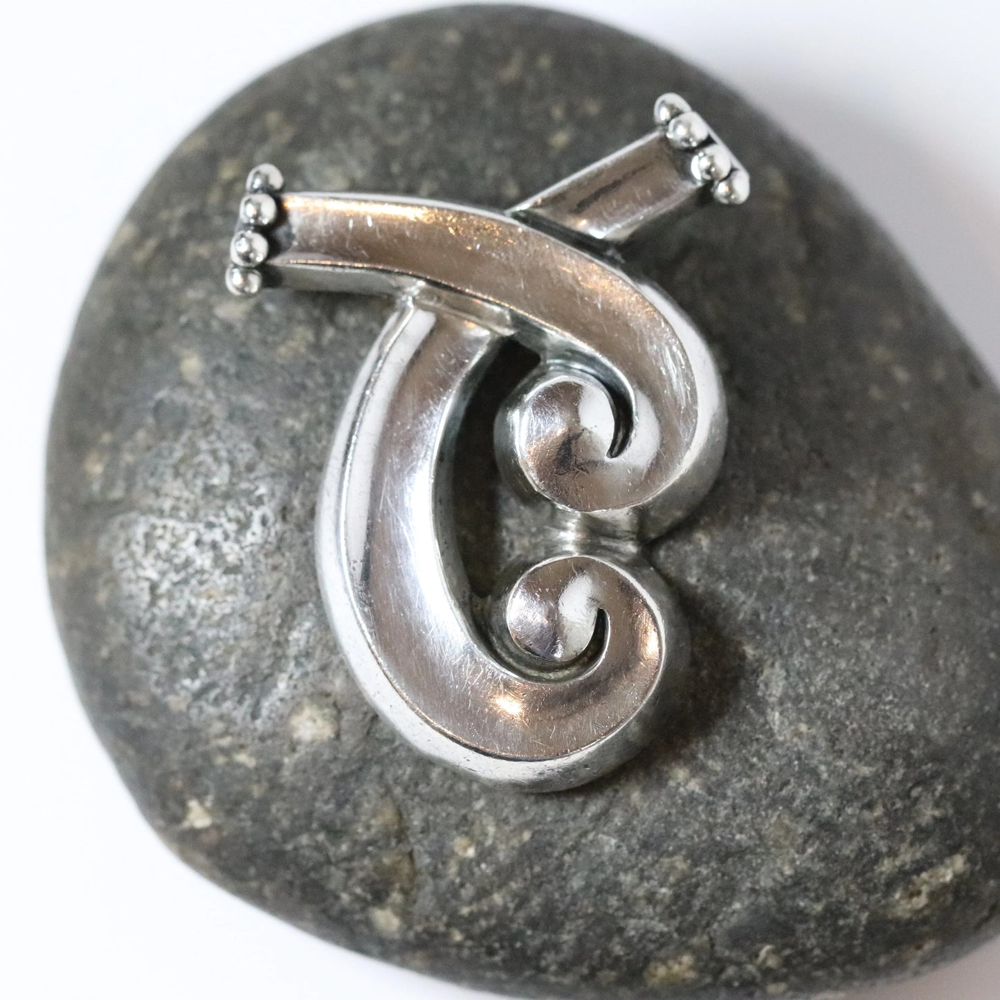 Vintage Margot de Taxco Jewelry | Swirl and Bead Trim Brooch Mexico - Carmel Fine Silver Jewelry