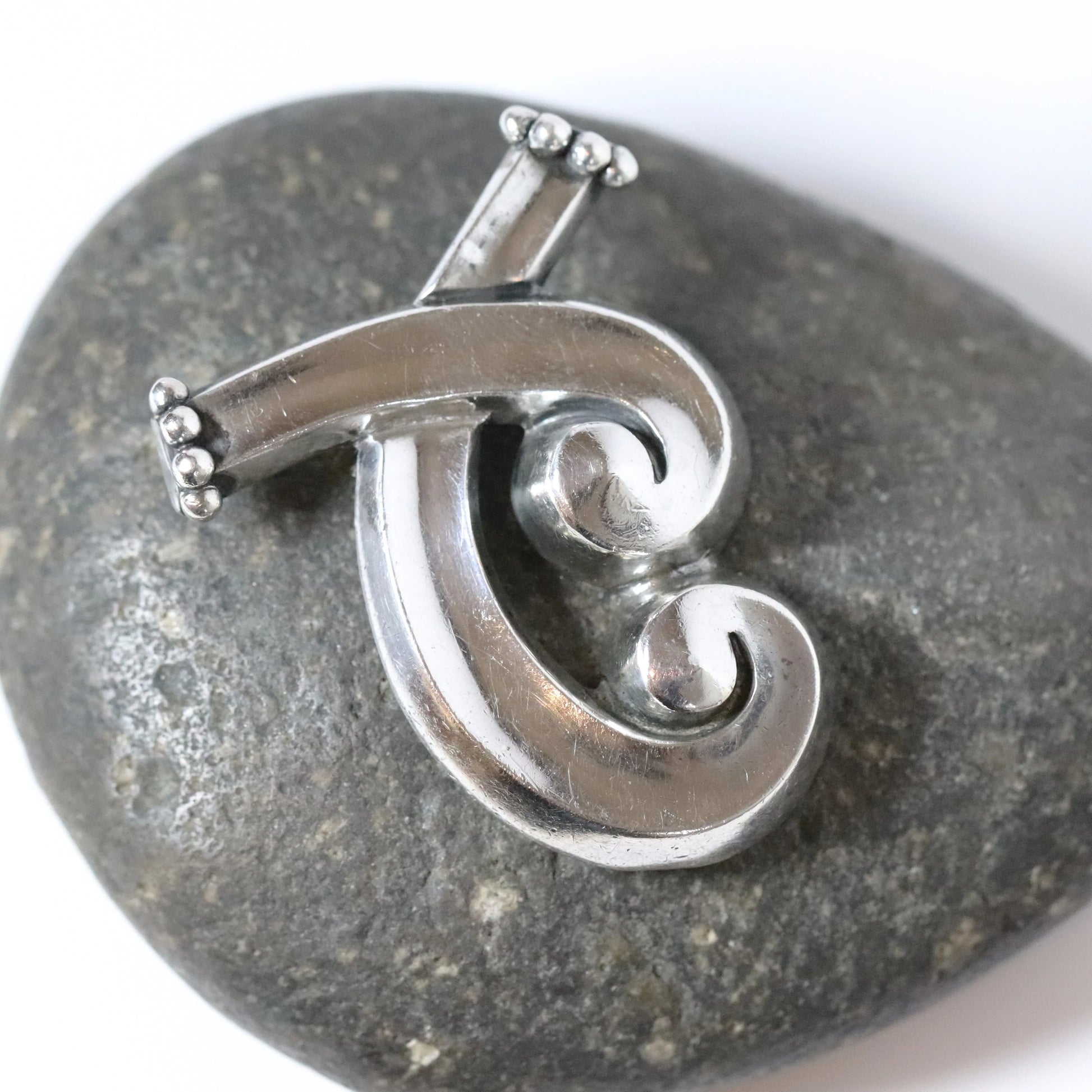 Vintage Margot de Taxco Jewelry | Swirl and Bead Trim Brooch Mexico - Carmel Fine Silver Jewelry