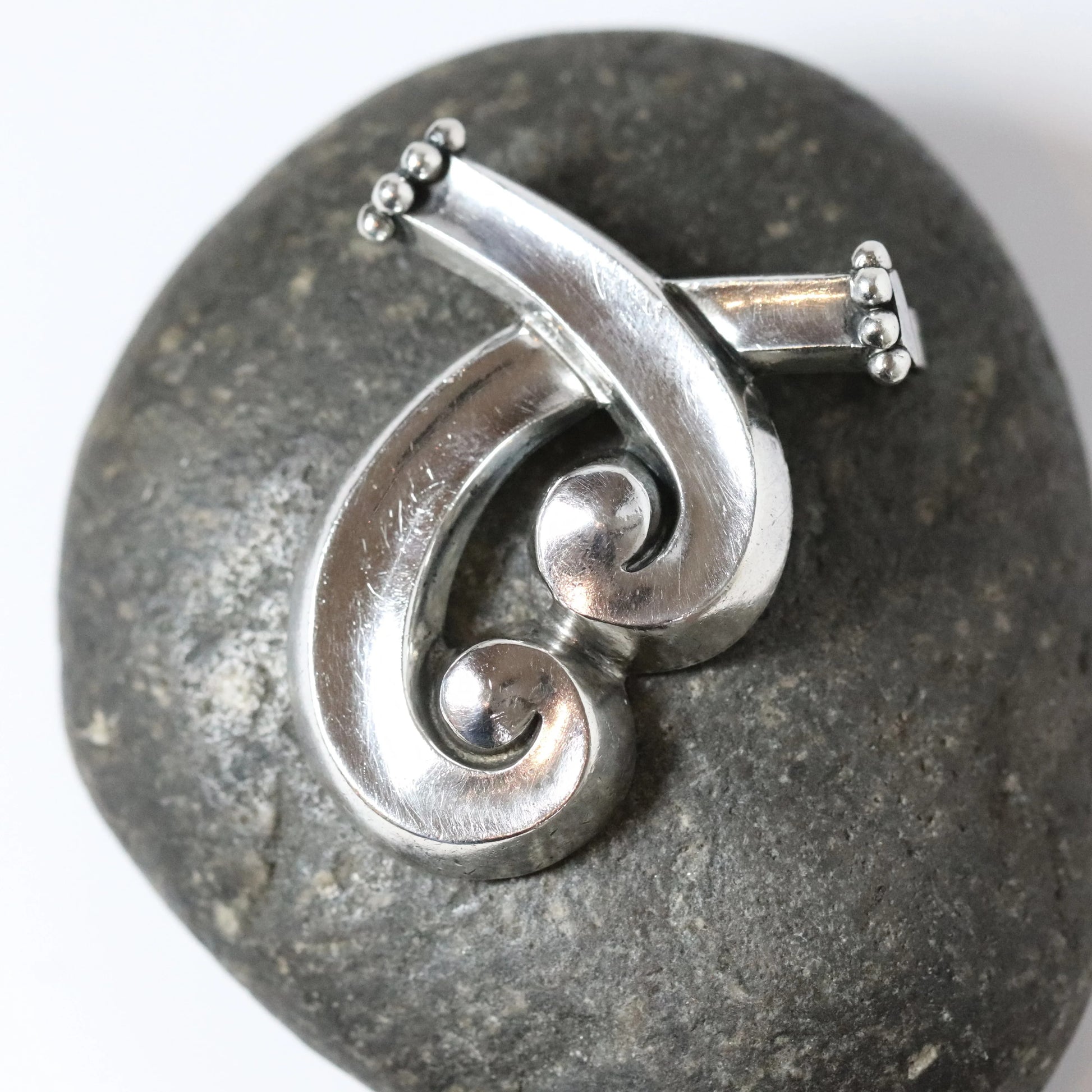 Vintage Margot de Taxco Jewelry | Swirl and Bead Trim Brooch Mexico - Carmel Fine Silver Jewelry