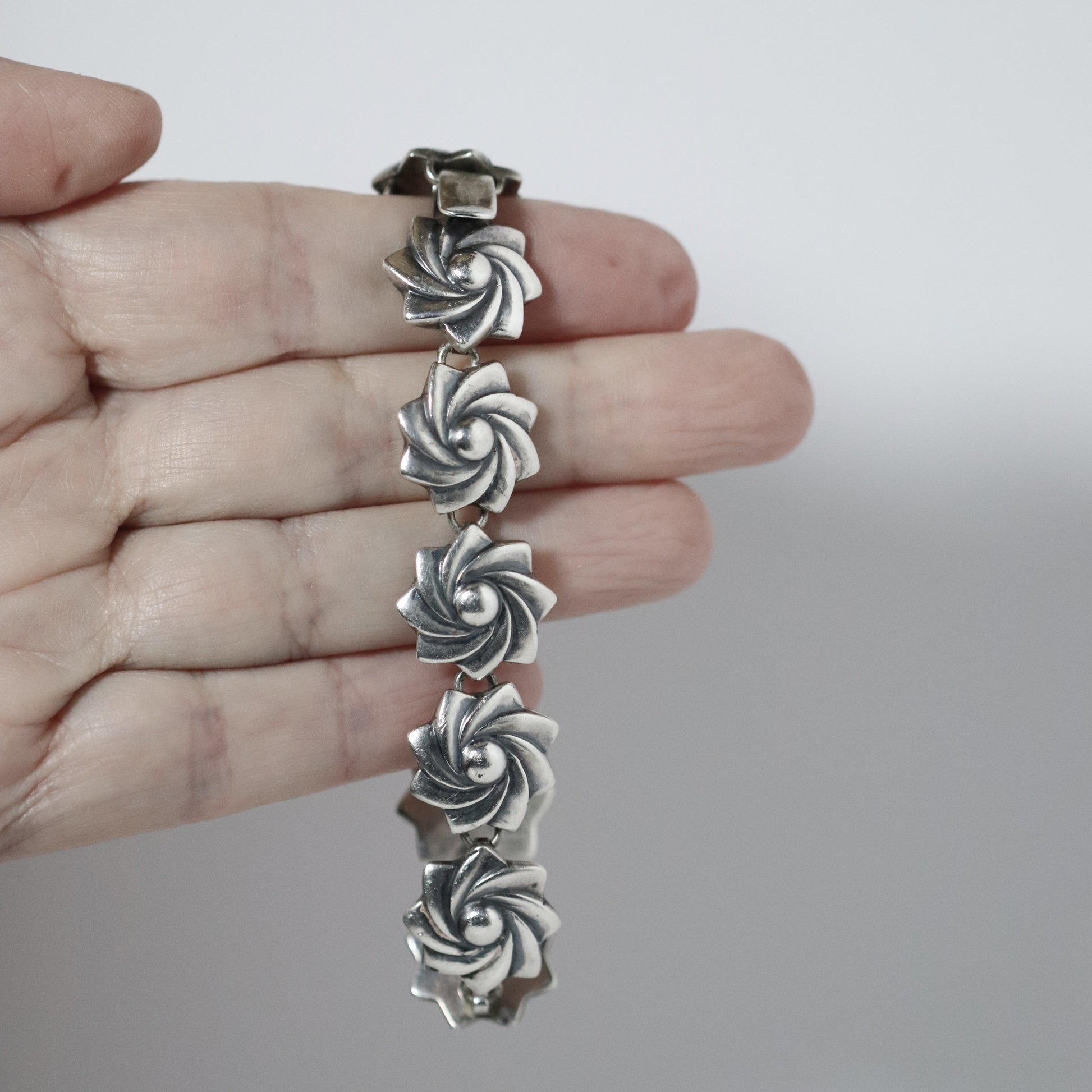 Vintage Mexican Artisan Jewelry | Floral Link Sterling Silver Bracelet Mexico - Carmel Fine Silver Jewelry