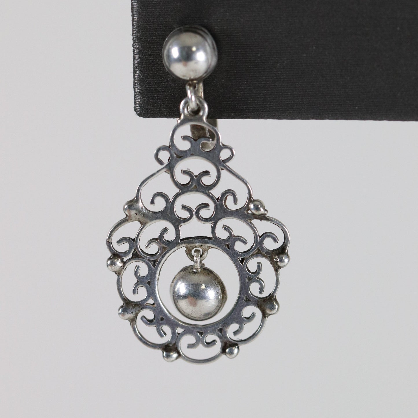 Vintage Modernist Silver Jewelry | Silver Ball and Lace Screwback Earrings - Carmel FSJ