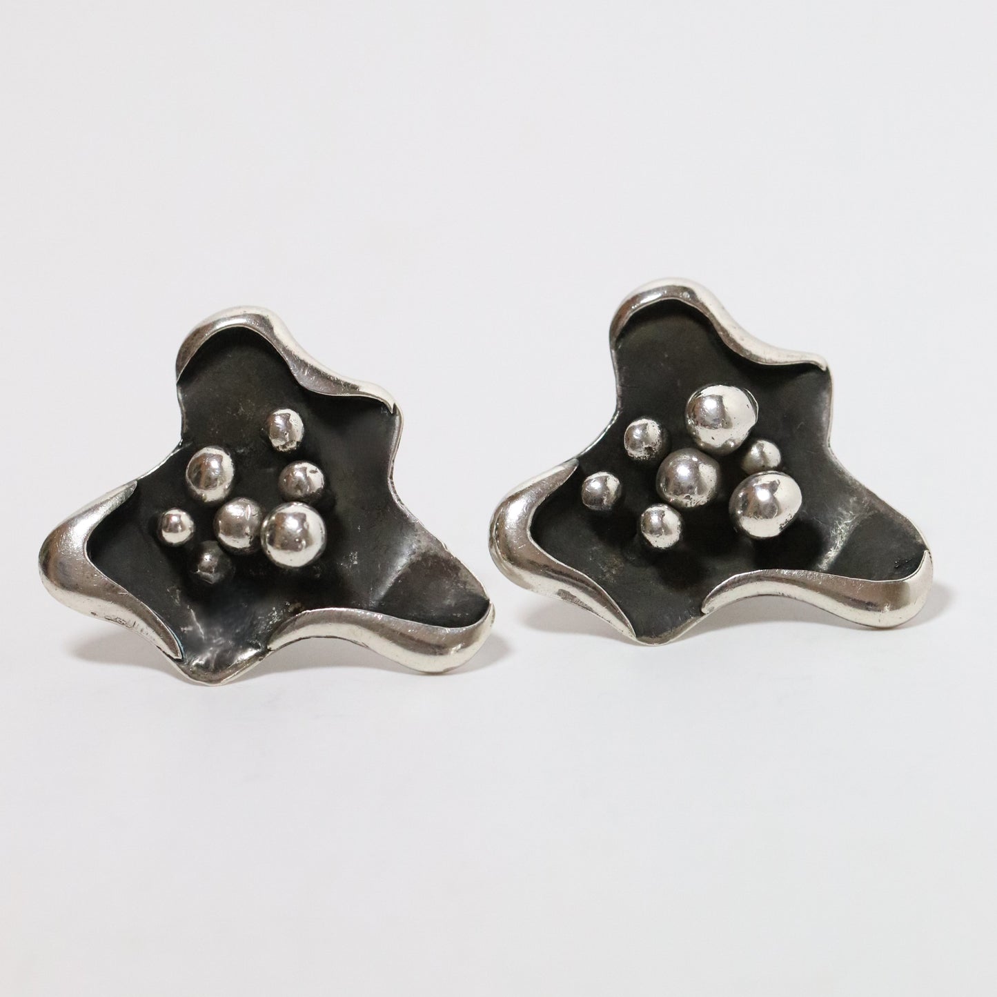 Vintage Salvador Teran Jewelry | Amoeba Screw Back Earrings 199 Mexico - Carmel Fine Silver Jewelry