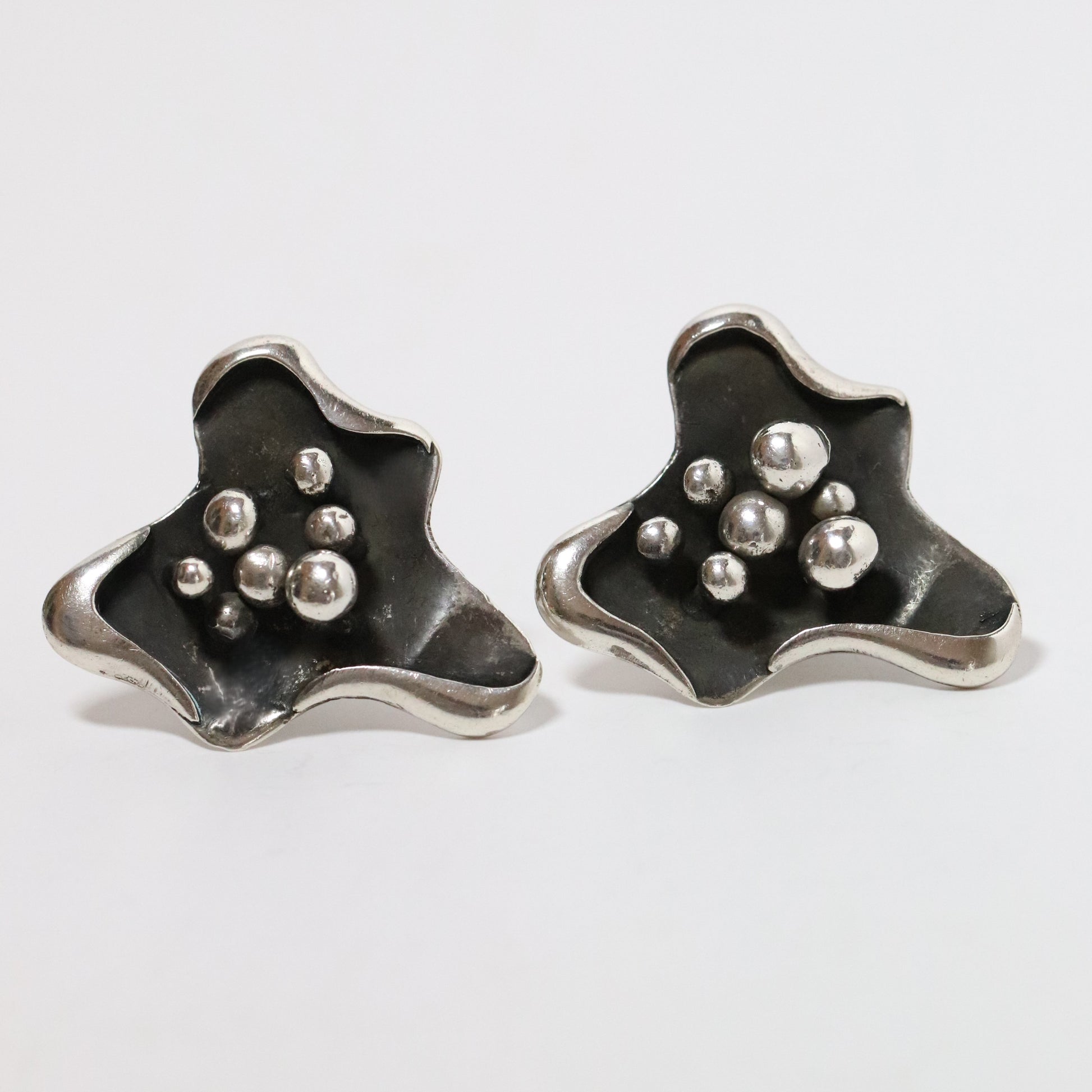 Vintage Salvador Teran Jewelry | Amoeba Screw Back Earrings 199 Mexico - Carmel Fine Silver Jewelry