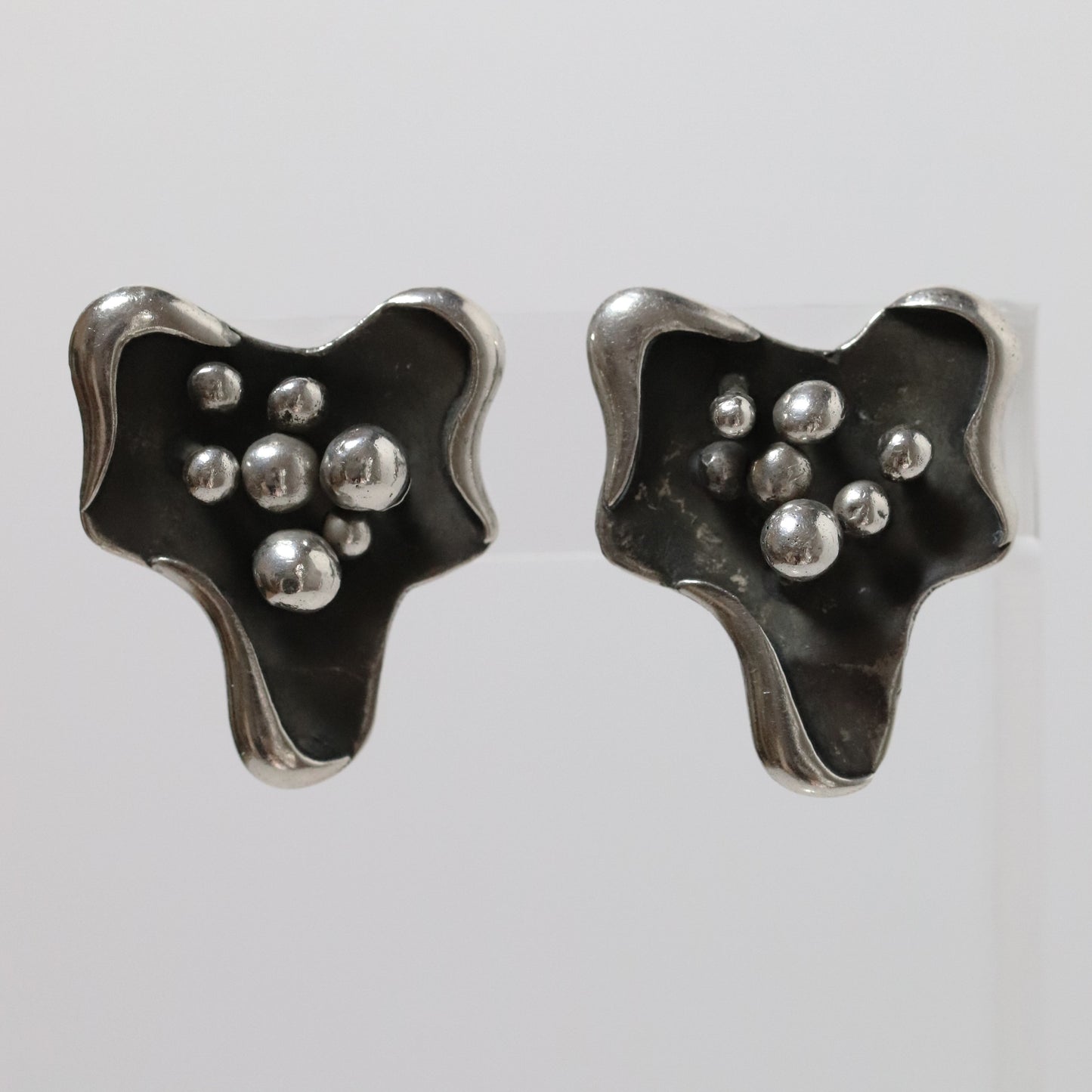 Vintage Salvador Teran Jewelry | Amoeba Screw Back Earrings 199 Mexico - Carmel Fine Silver Jewelry