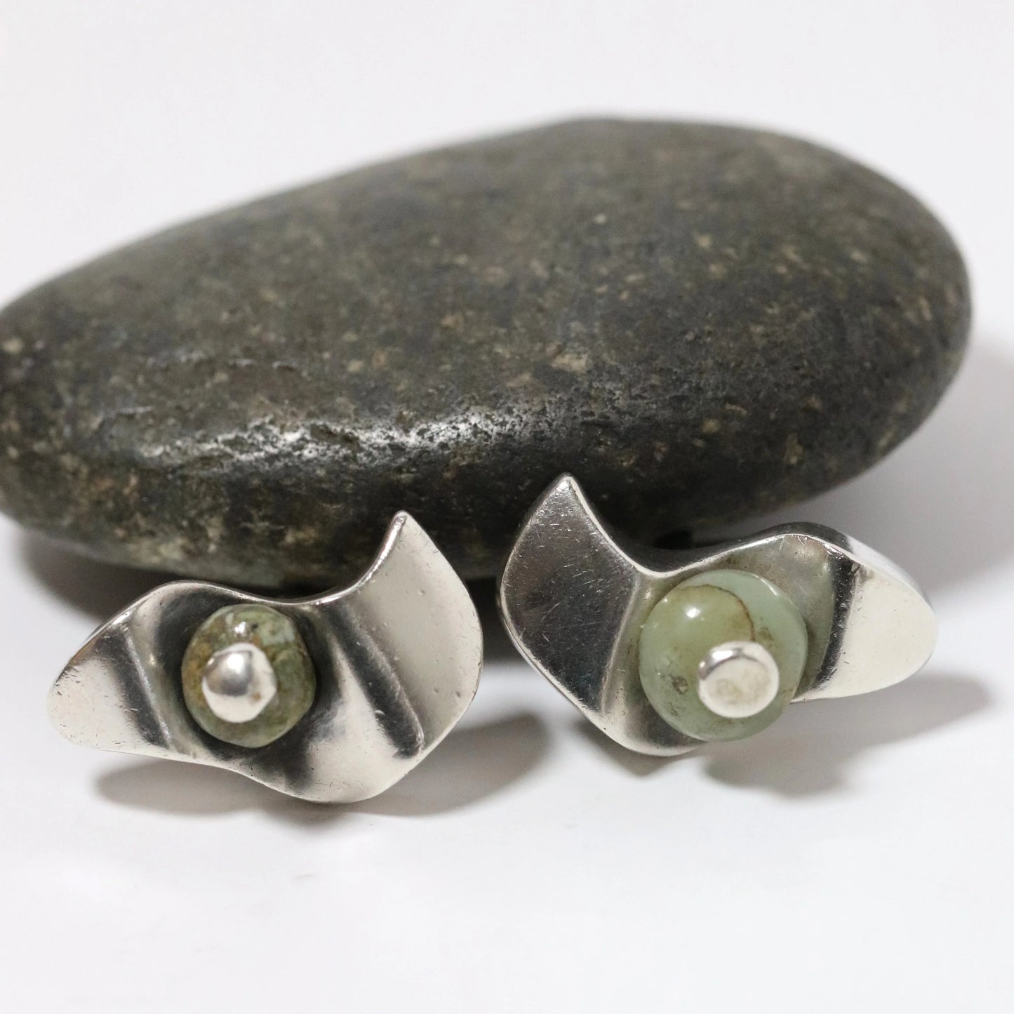 Vintage Salvador Teran Jewelry | Chunky Abstract Cufflinks with Green Stone Taxco Mexico - Carmel Fine Silver Jewelry