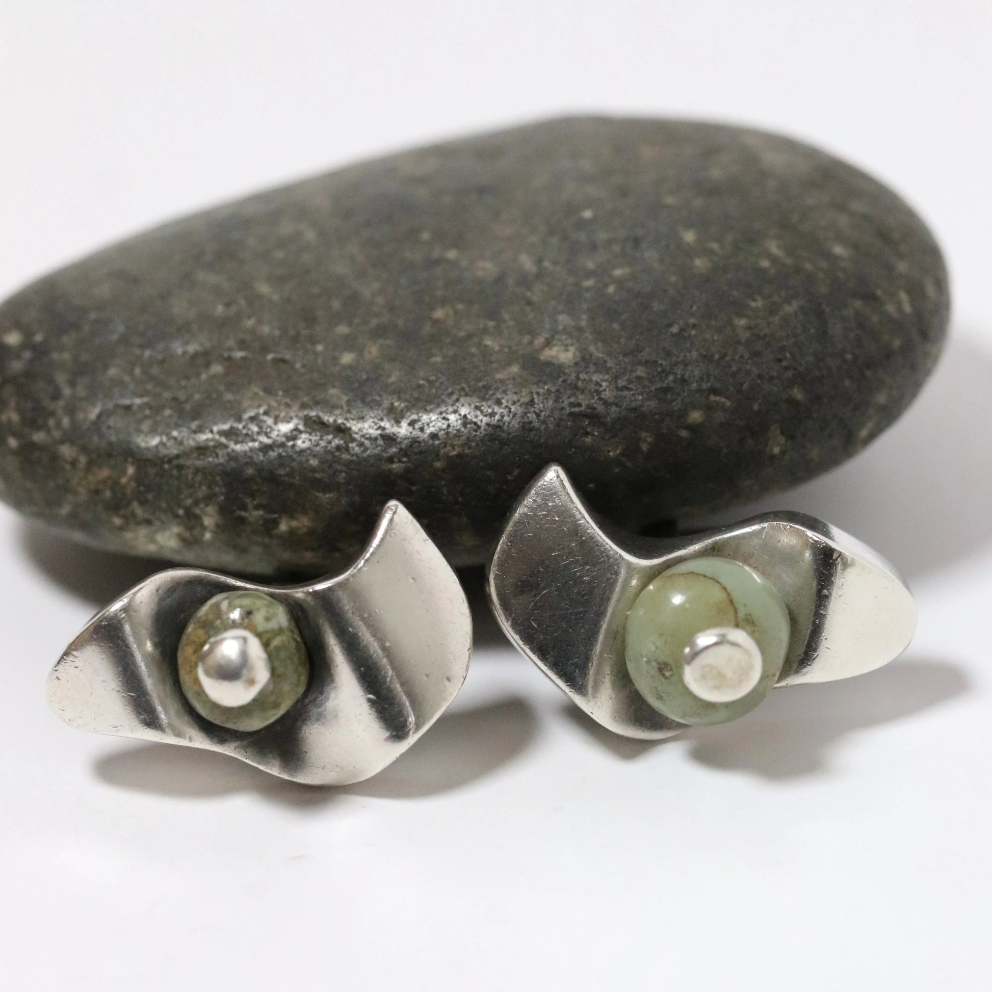 Vintage Salvador Teran Jewelry | Chunky Abstract Cufflinks with Green Stone Taxco Mexico - Carmel Fine Silver Jewelry