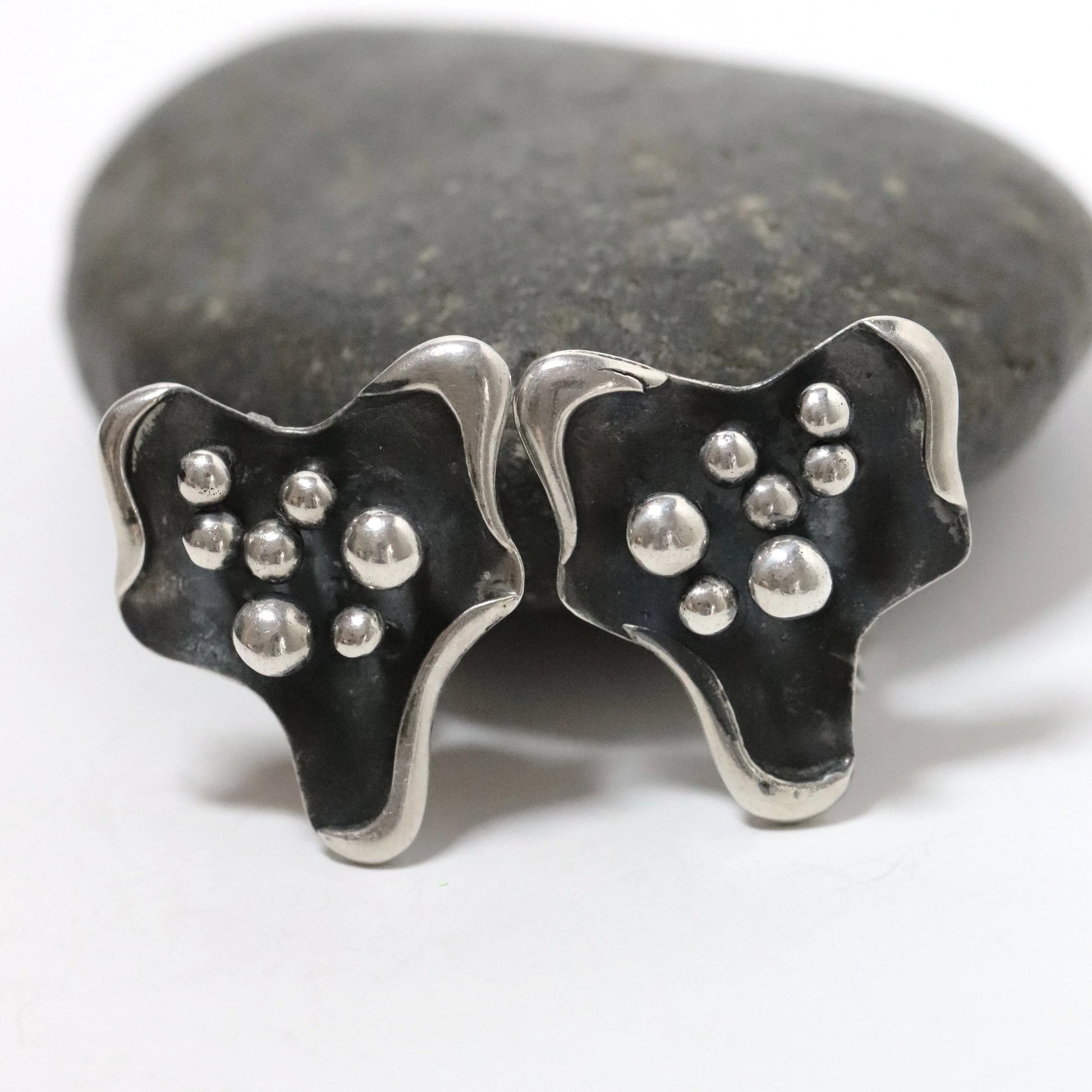 Vintage Salvador Teran Jewelry | Modernist Abstract Clip On Earrings 144 Mexico - Carmel Fine Silver Jewelry