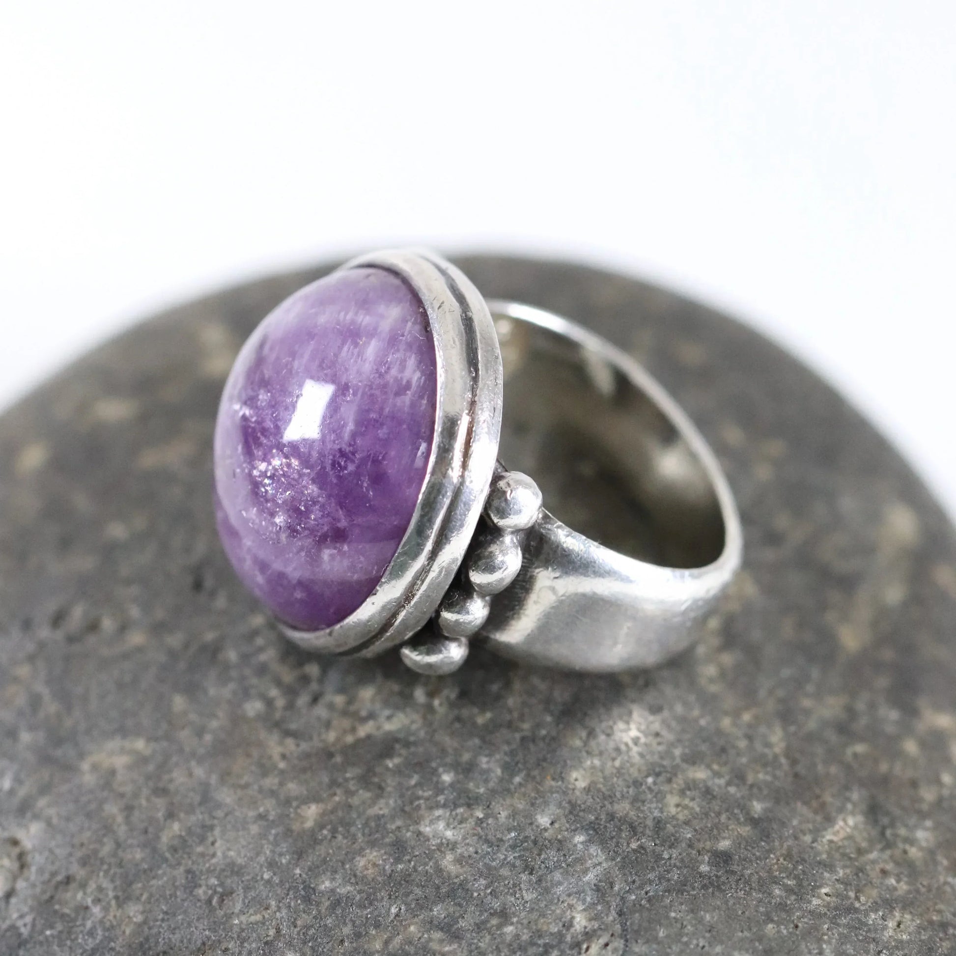 Vintage William Spratling Jewelry | Beaded Mid-Century Amethyst Statement Ring Mexico (US 5 3/4) - Carmel Fine Silver Jewelry