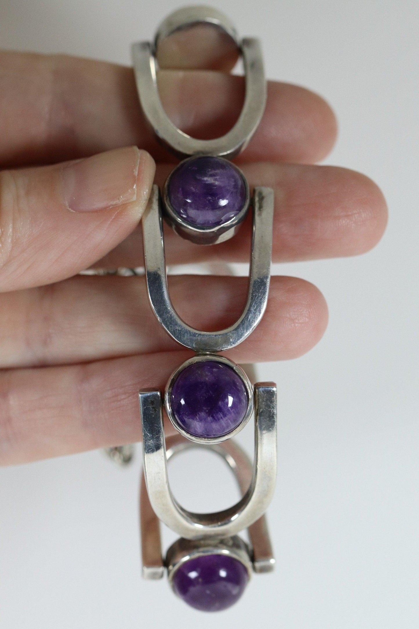 Antonio Pineda Bracelet | Taxco Mid-Century Modernist Horseshoe-Link Amethyst | Vintage 970 Sterling Silver Mexico - Carmel Fine Silver Jewelry